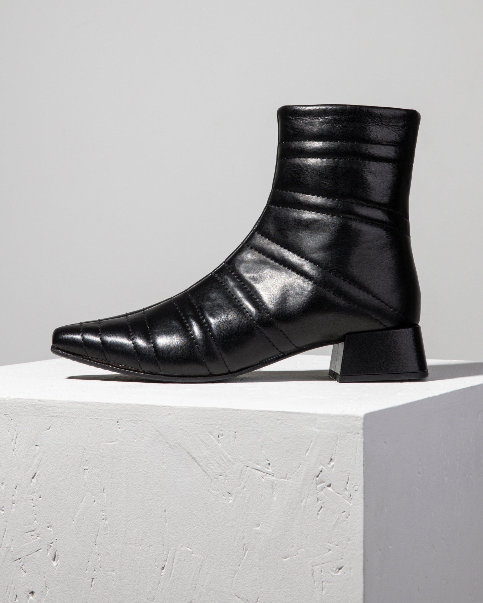 Черные кожаные ботинки - Main image