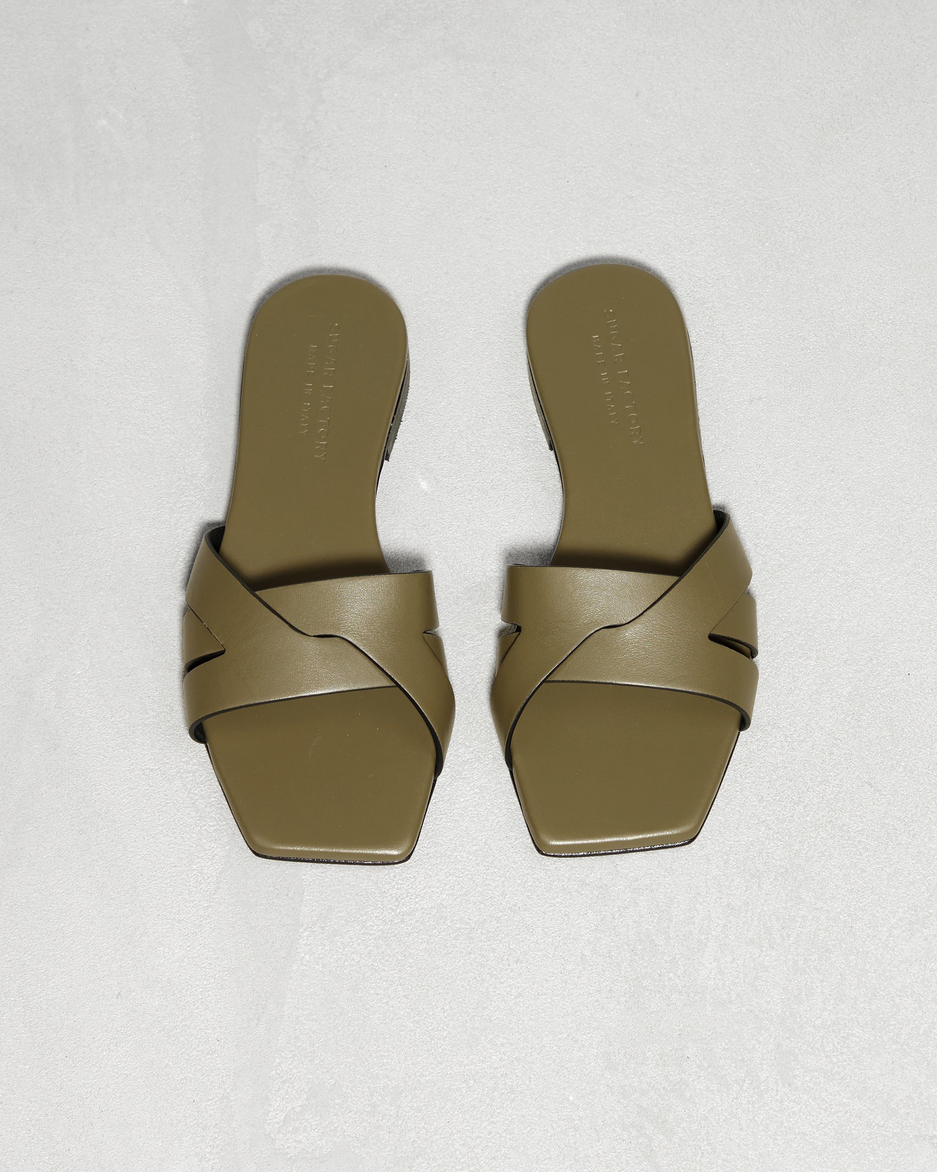 Темно-зеленые кожаные пантолеты - Image 2 of 6