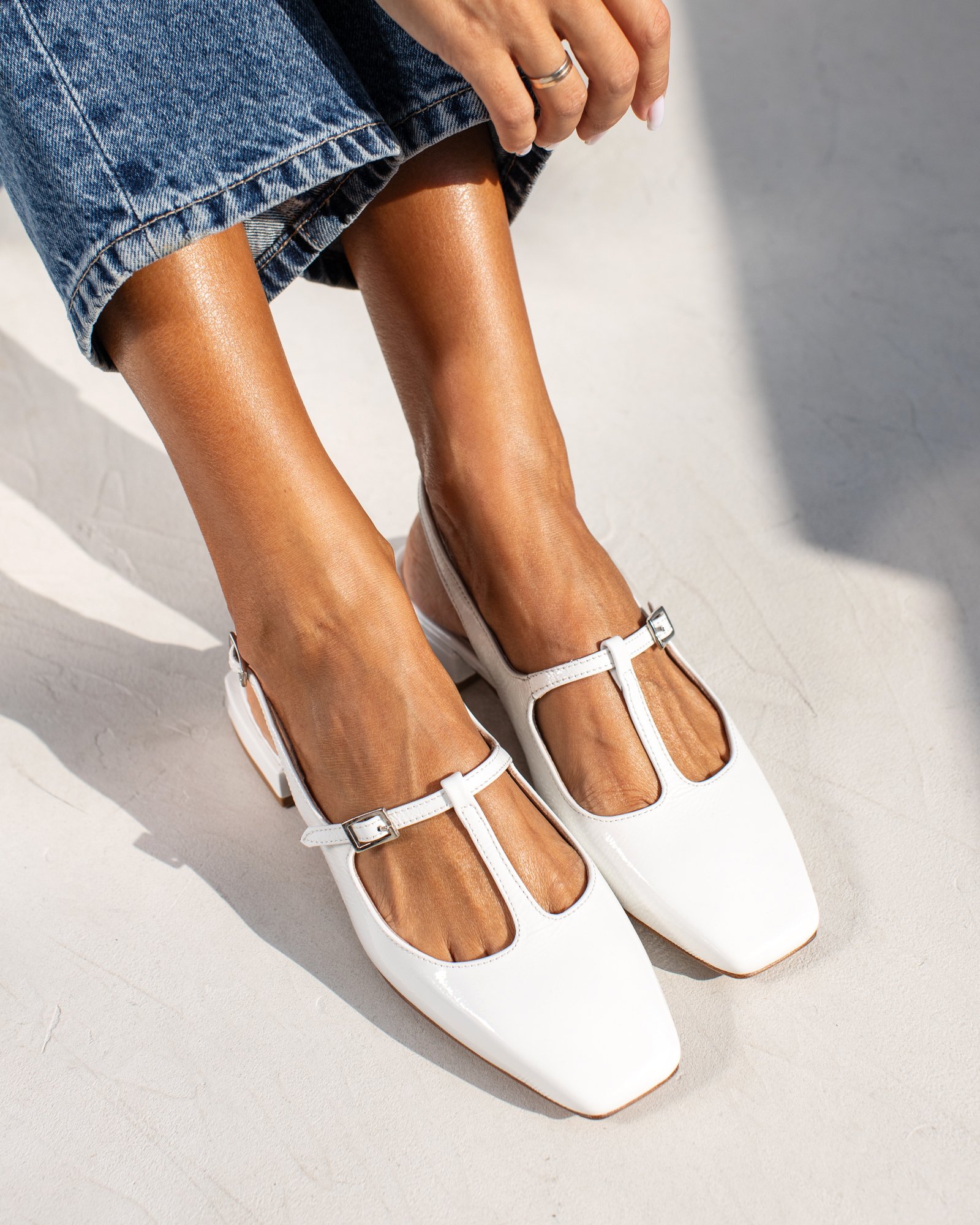 Белые лакированные туфли с ремешками - Image 5 of 5