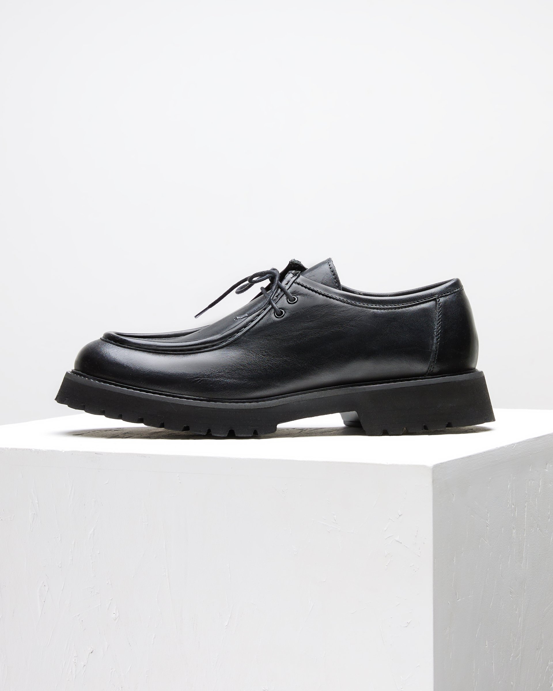 Черные кожаные полуботинки