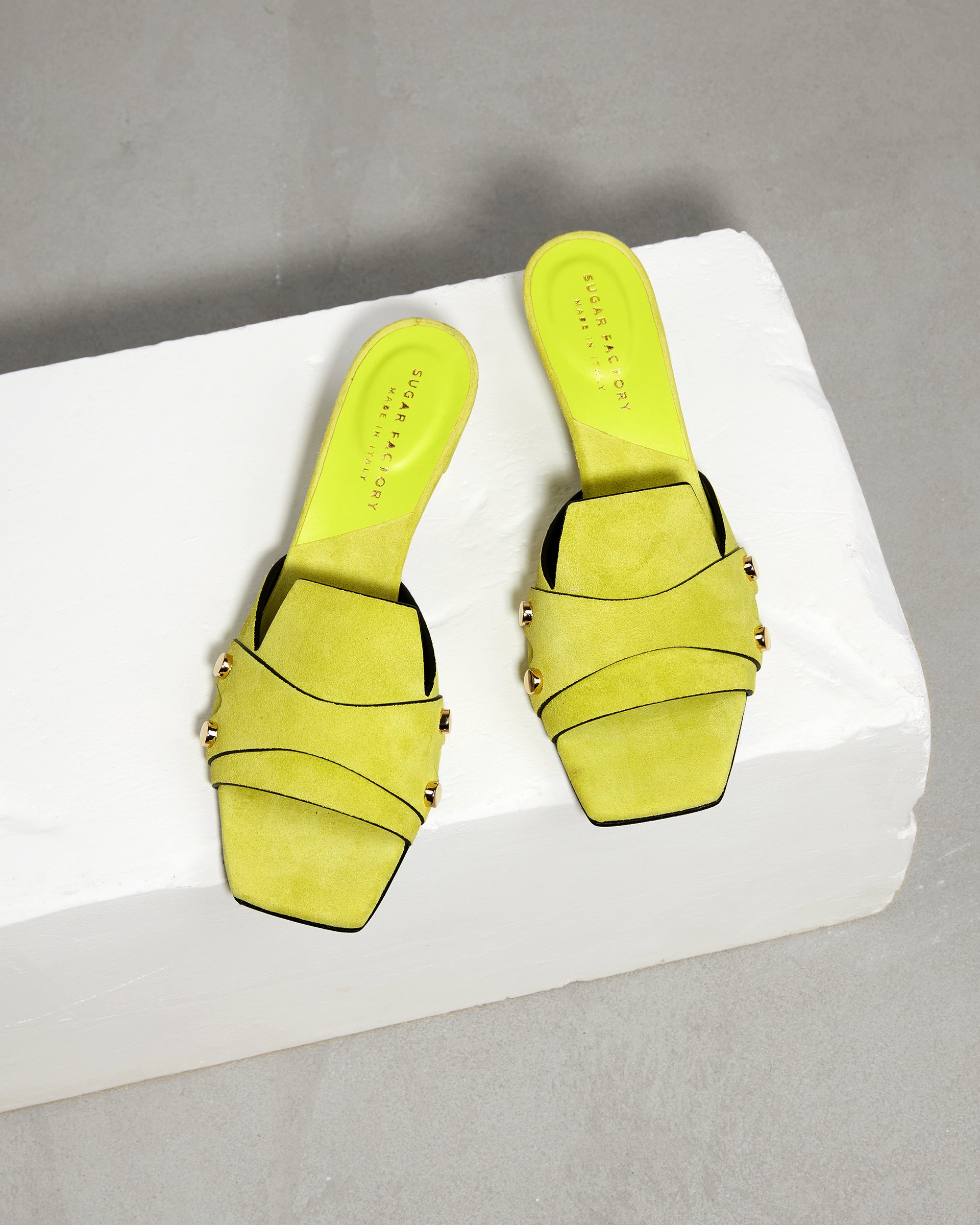 Салатовые замшевые босоножки - Image 2 of 6