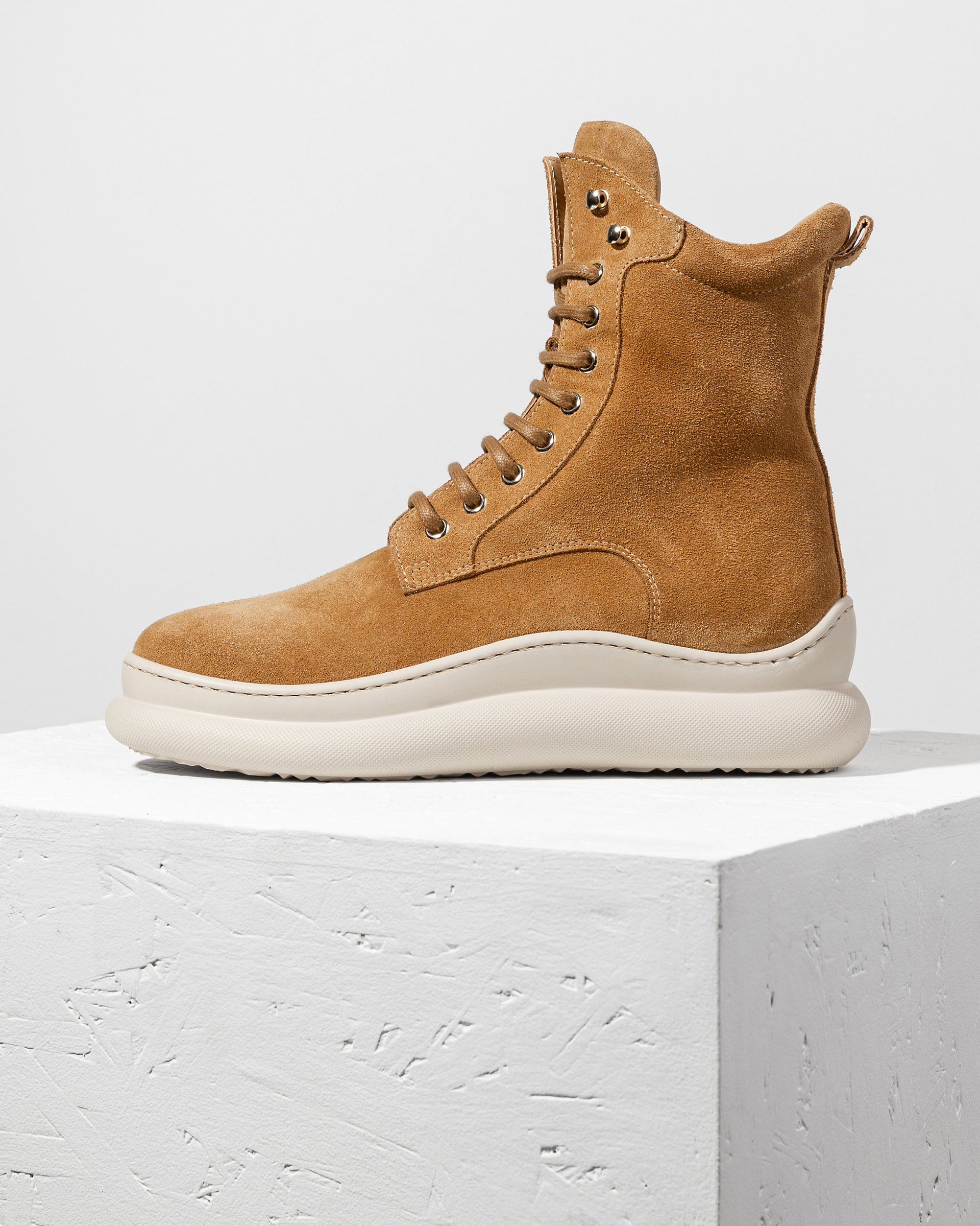 Замшевые ботинки песочного цвета - Main image