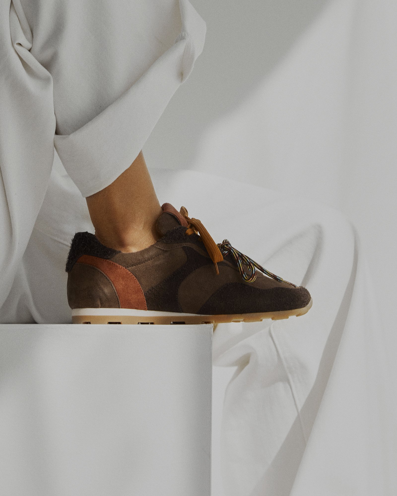 Замшевые кроссовки в стиле casual - Image 5 of 5