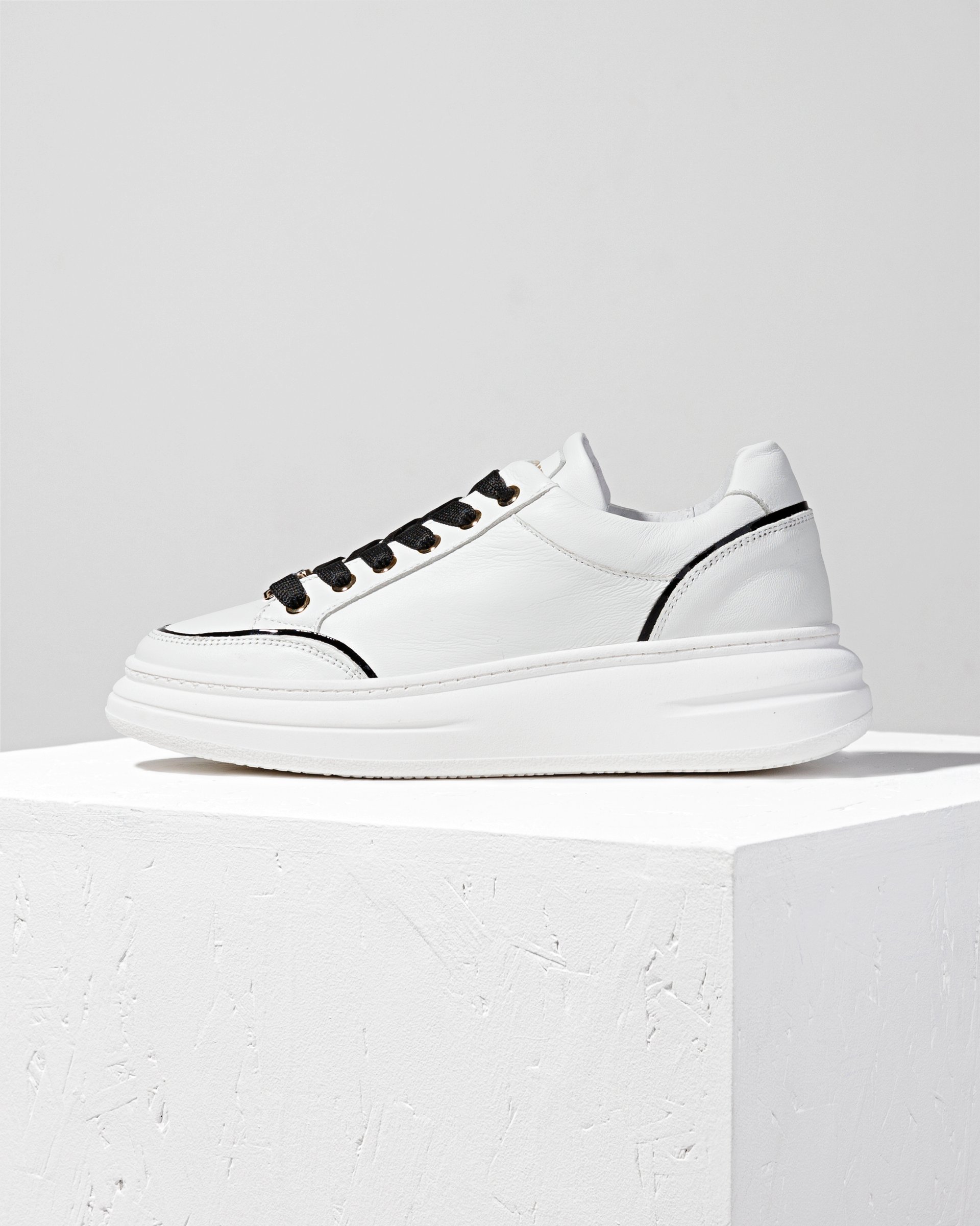 Белые кожаные кеды - Main image