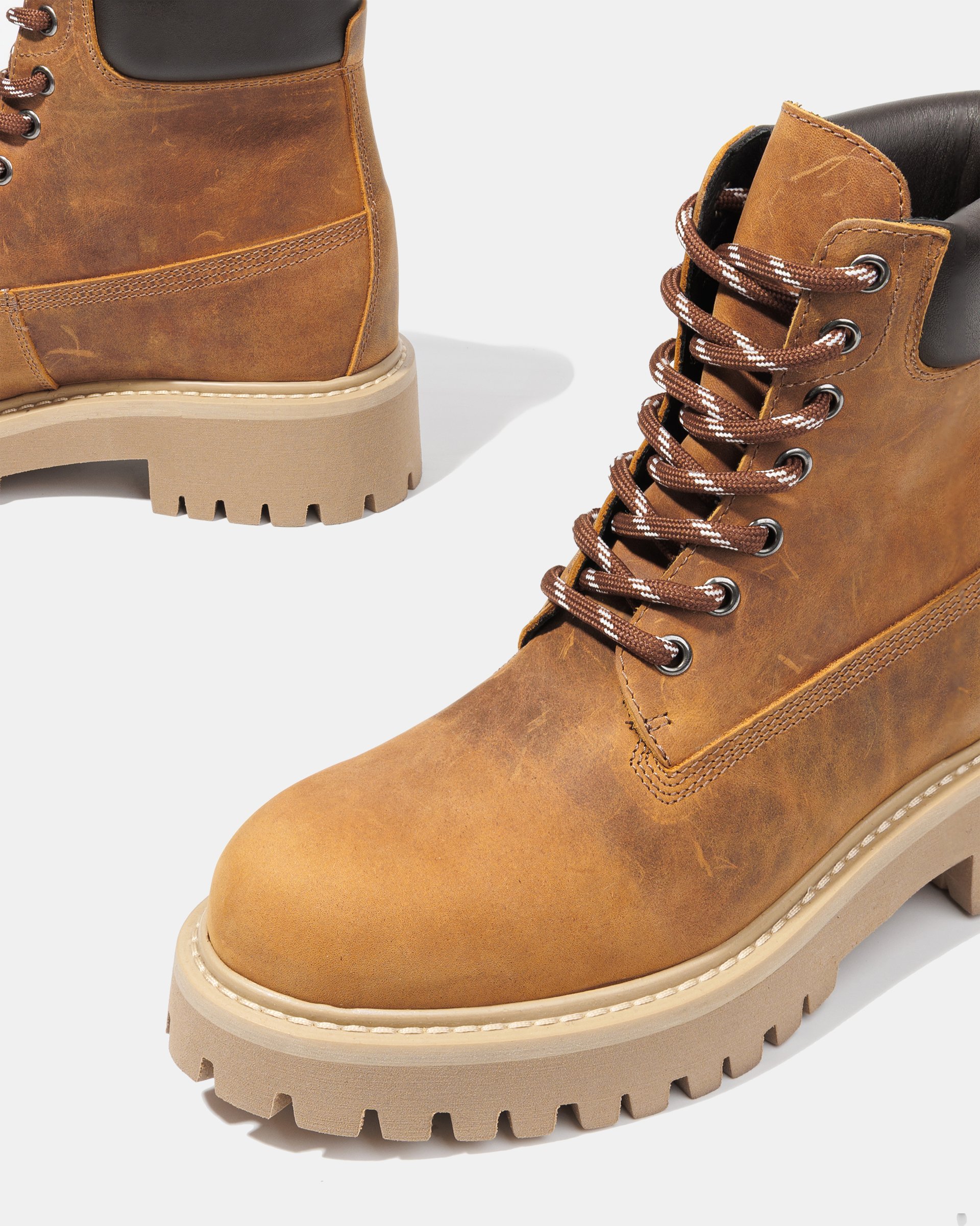 Коричневые кожаные ботинки с контрастными деталями - Image 3 of 5