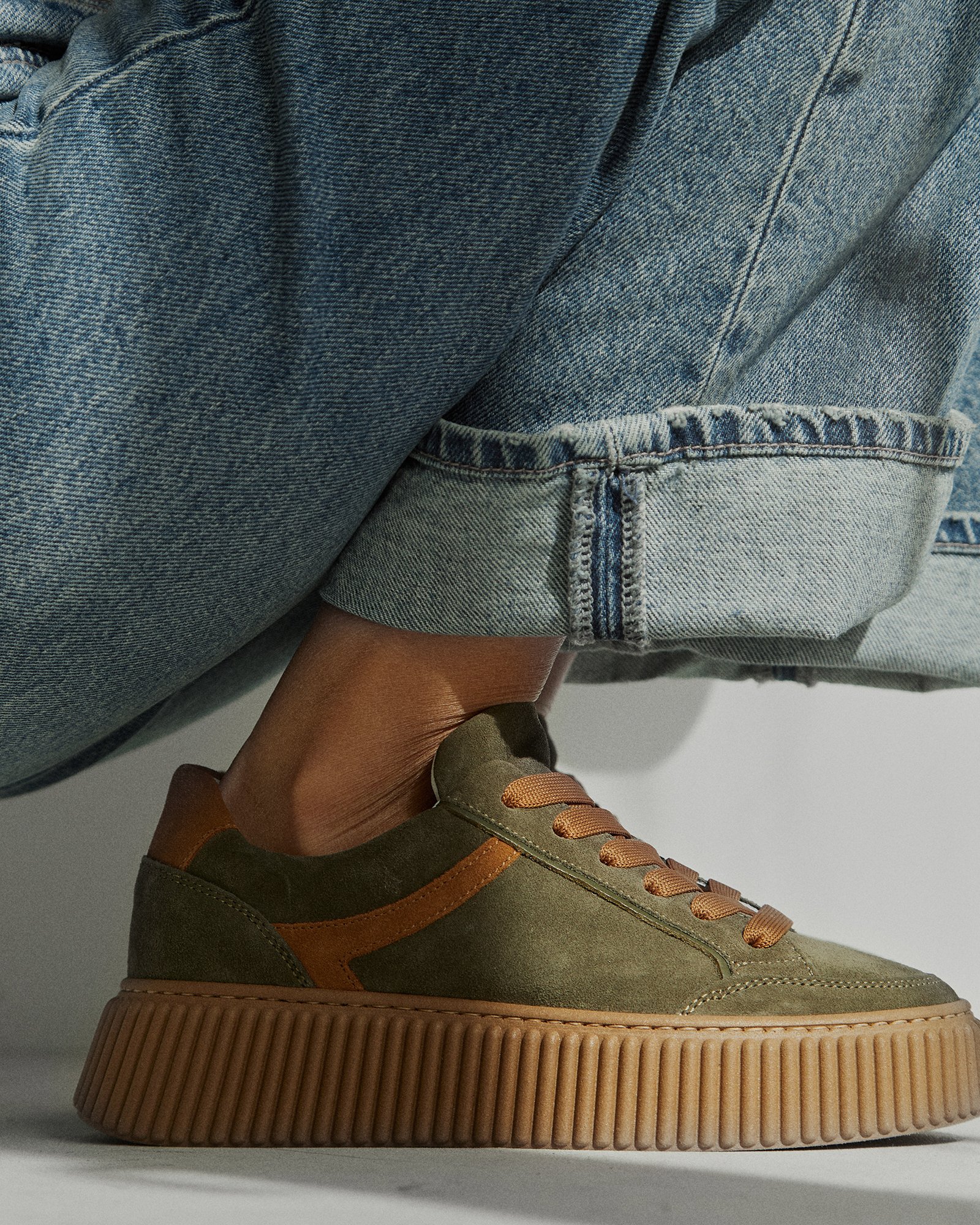 Оливковые замшевые кроссовки - Image 5 of 5