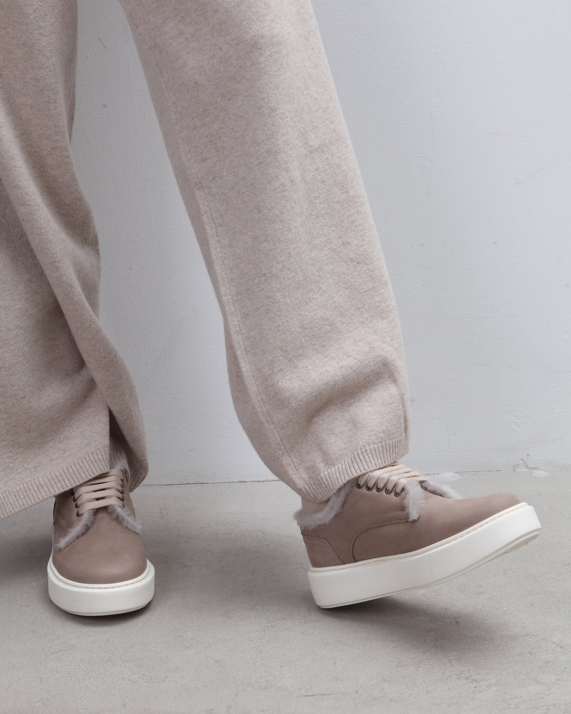 Серые кожаные полуботинки на меху - Image 6 of 6