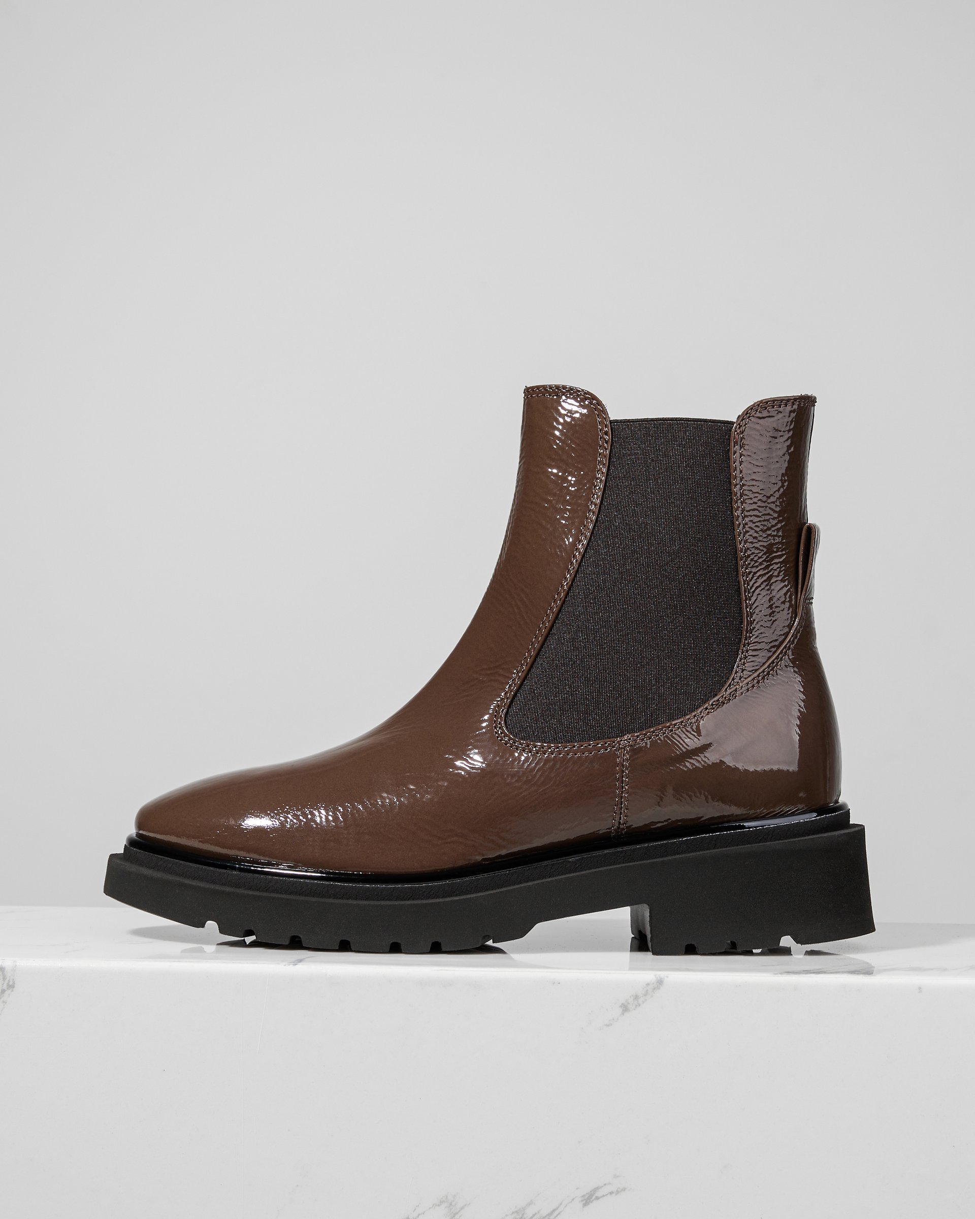 Темно-коричневые ботинки из лакированной кожи - Main image