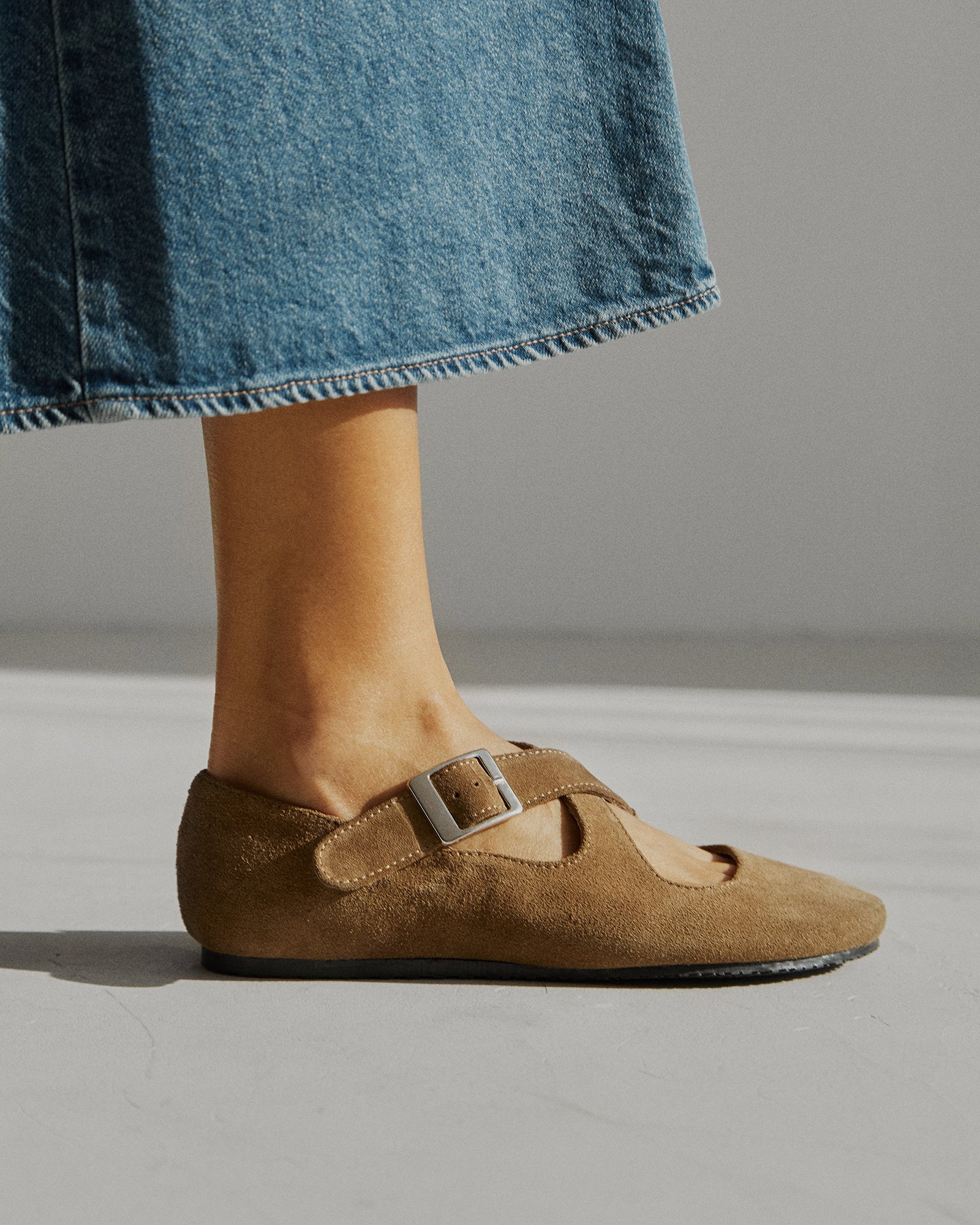 Бежевые балетки из замши - Image 5 of 5