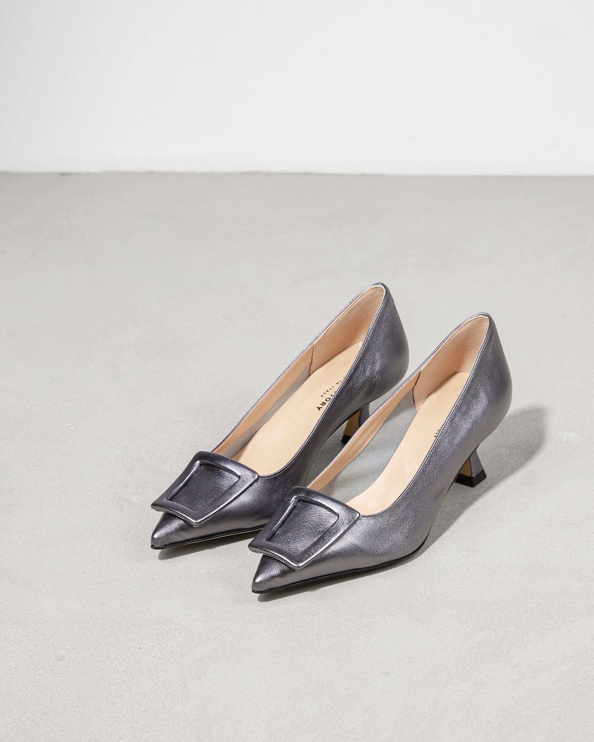 Серые блестящие туфли - Image 4 of 7