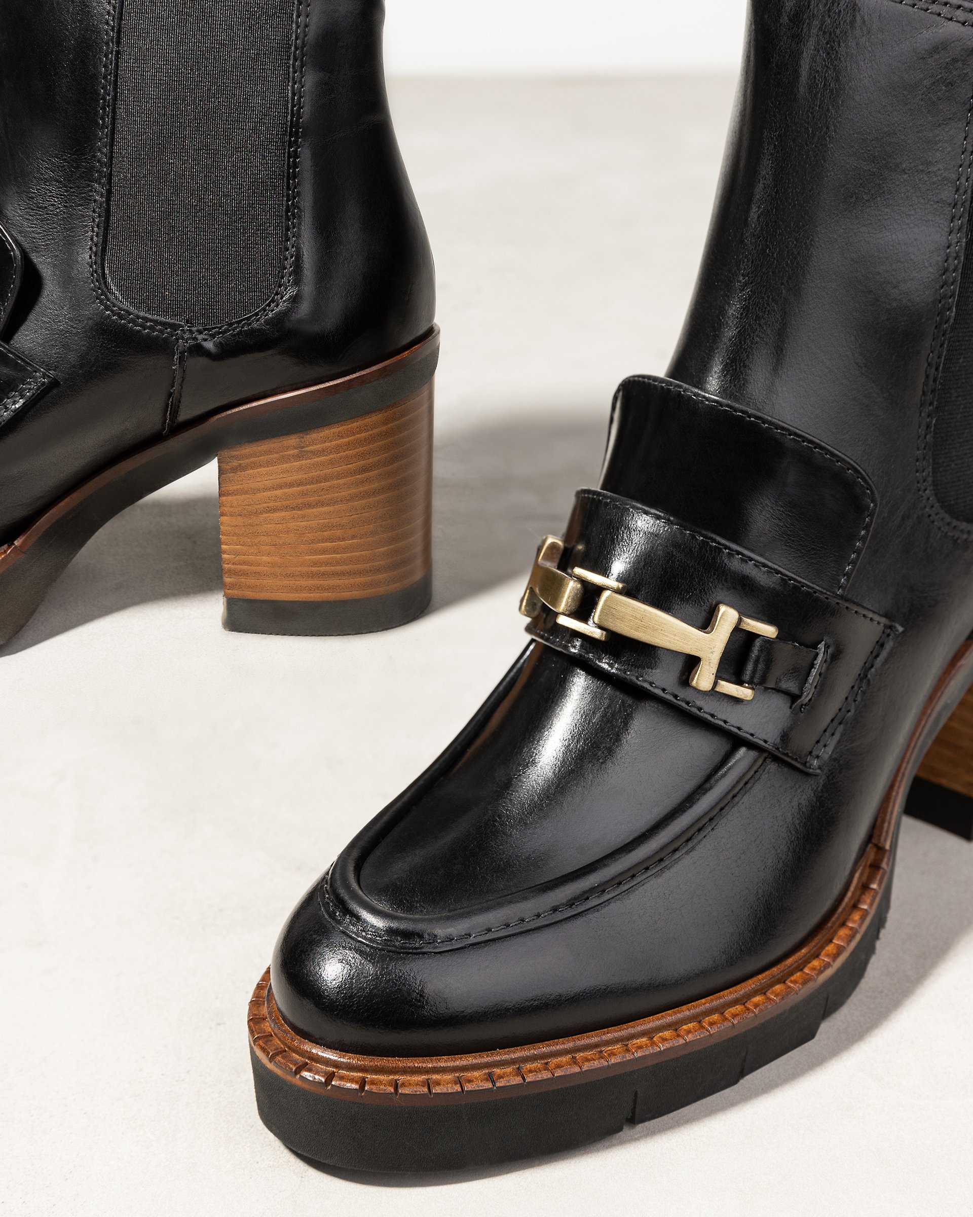 Черные кожаные ботинки на каблуке - Image 4 of 5