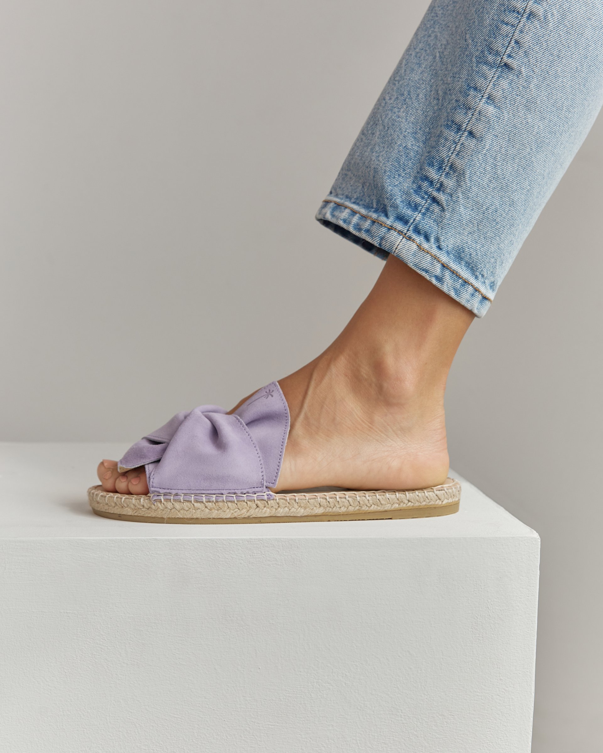 Замшевые шлепанцы - Image 6 of 6