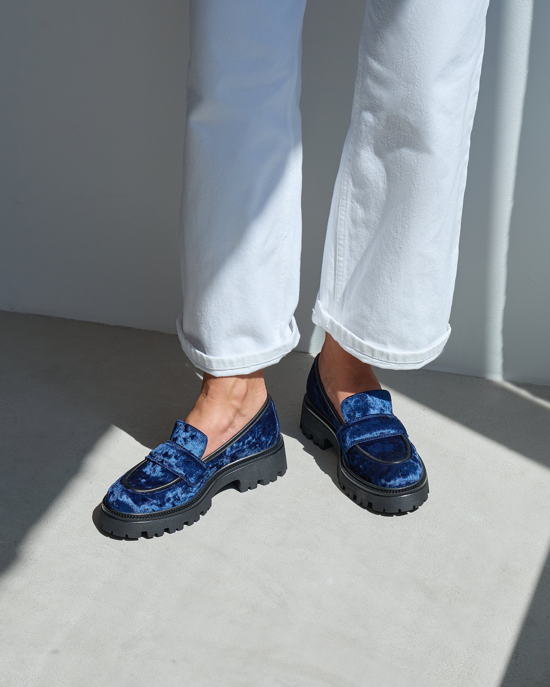 Синие бархатные лоферы - Image 5 of 7