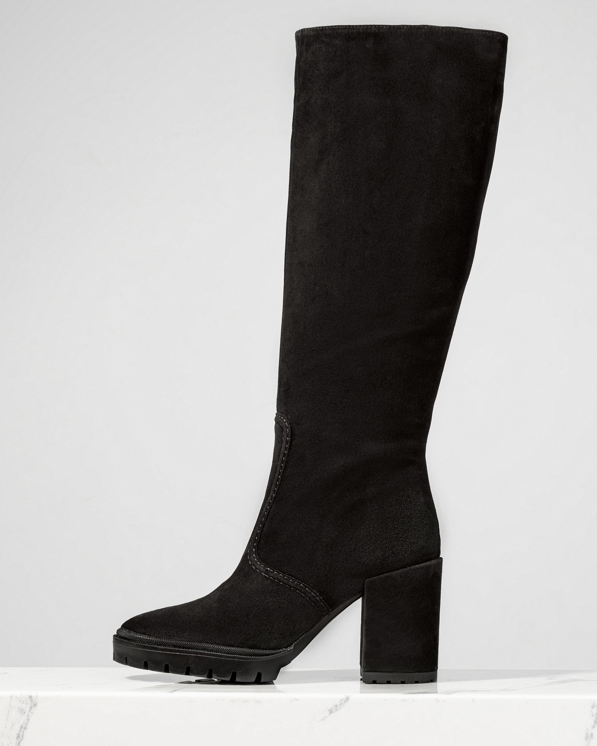 Черные замшевые сапоги - Main image