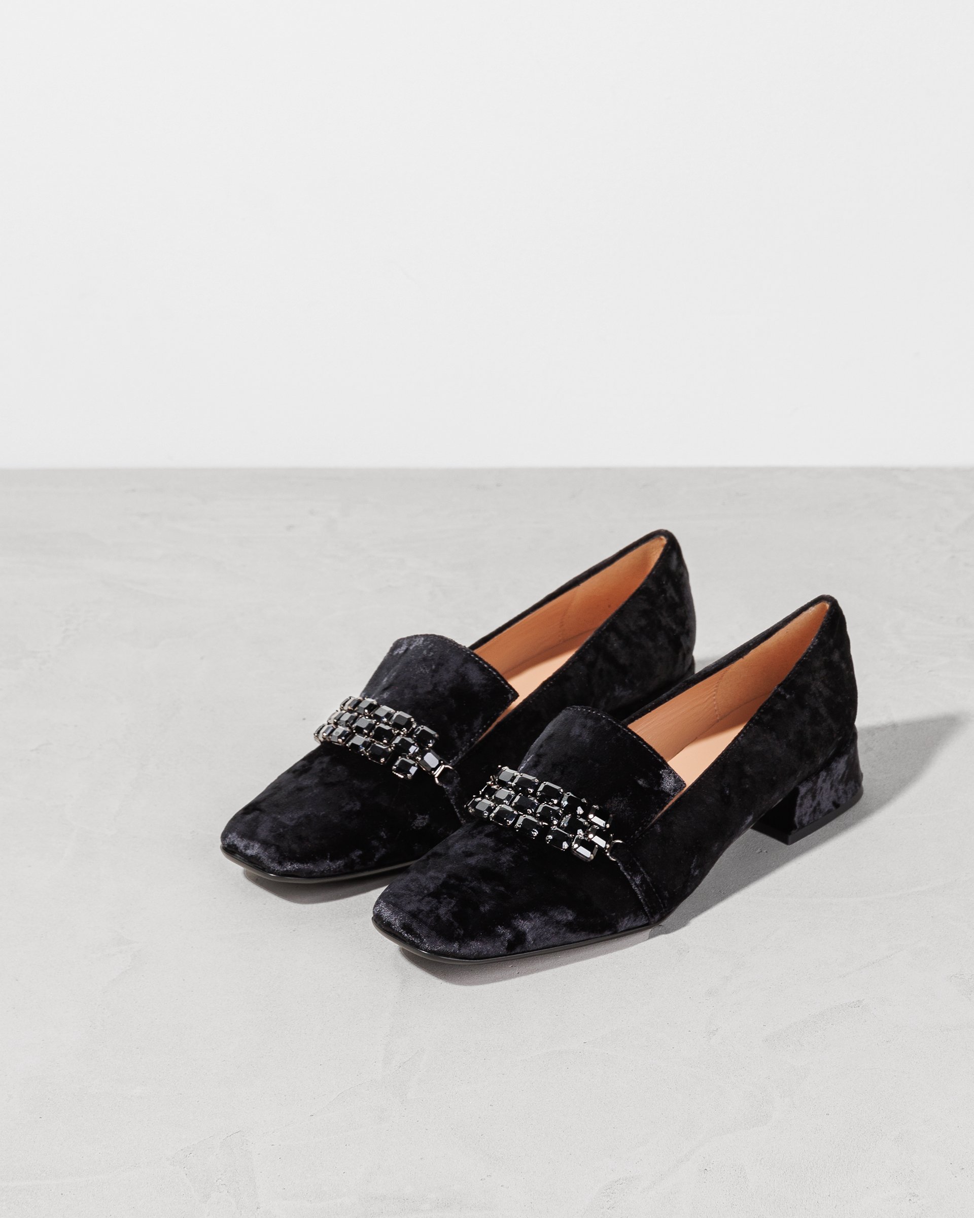 Черные туфли с декоративной пряжкой - Image 2 of 4