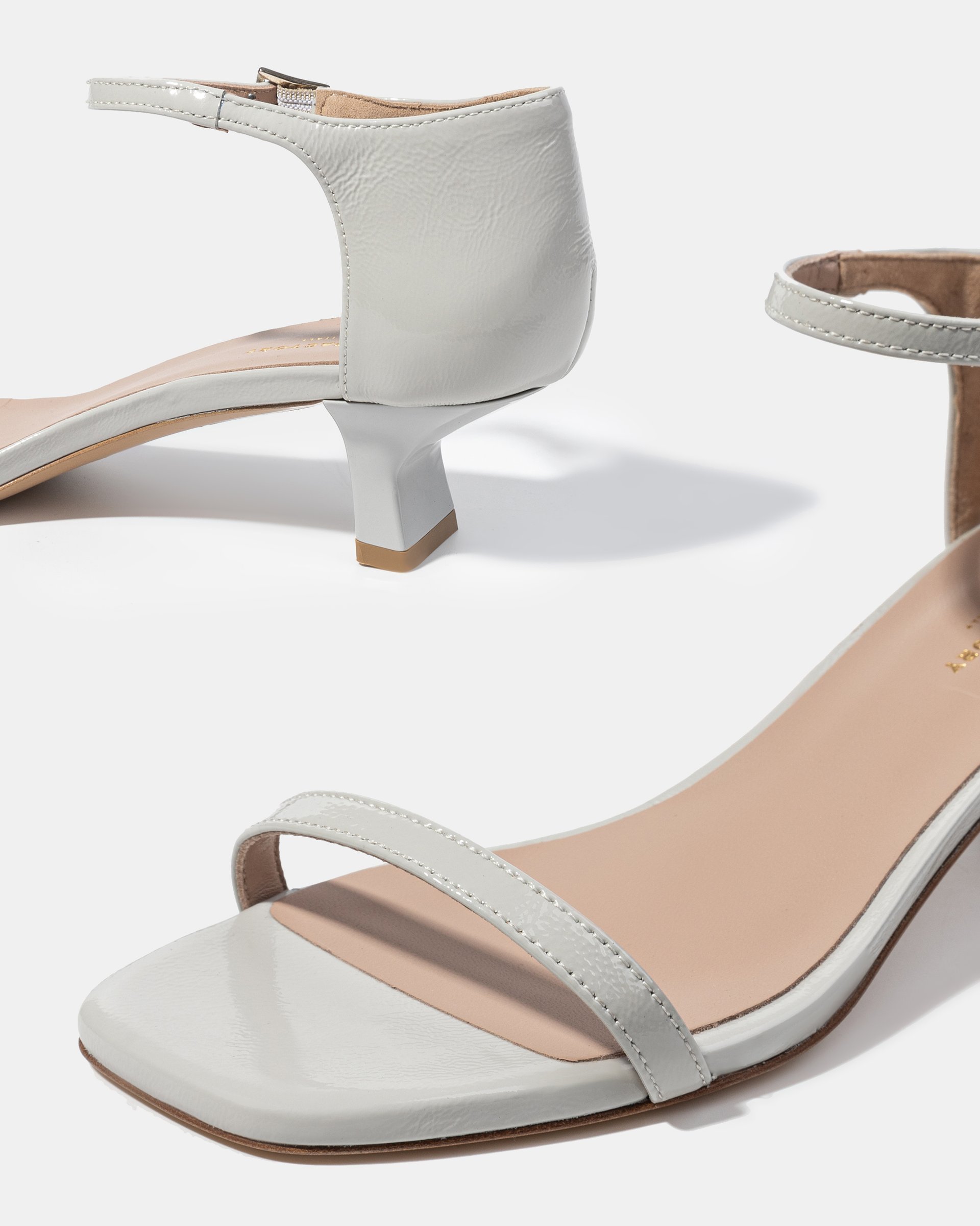 Cерые кожаные босоножки - Image 4 of 4