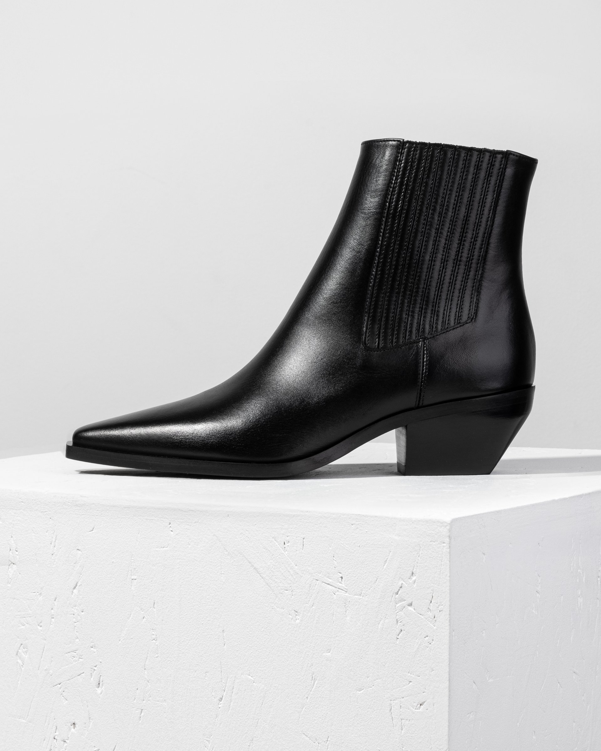 Черные кожаные ботильоны - Main image