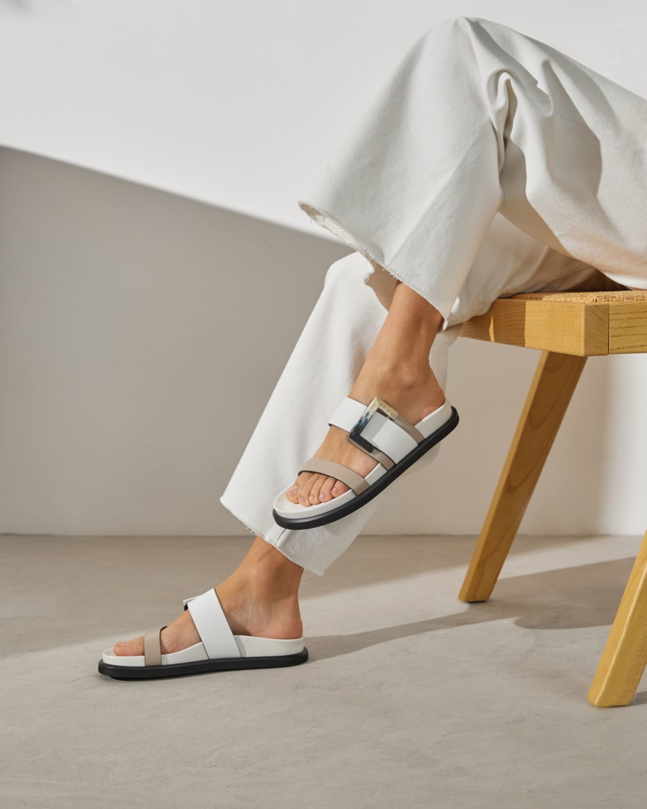 Белые кожаные шлепанцы - Image 5 of 7