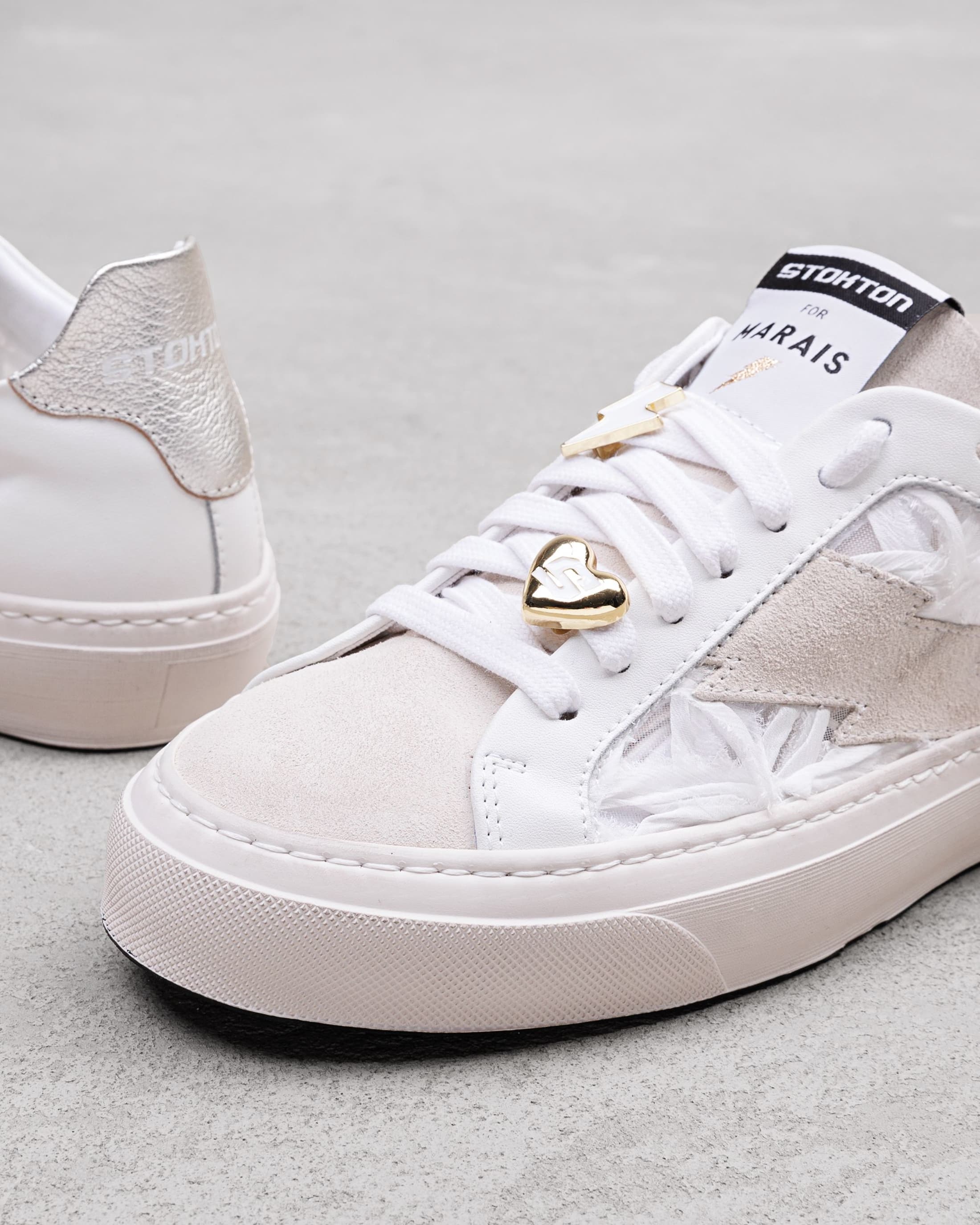 Белые кожаные кеды