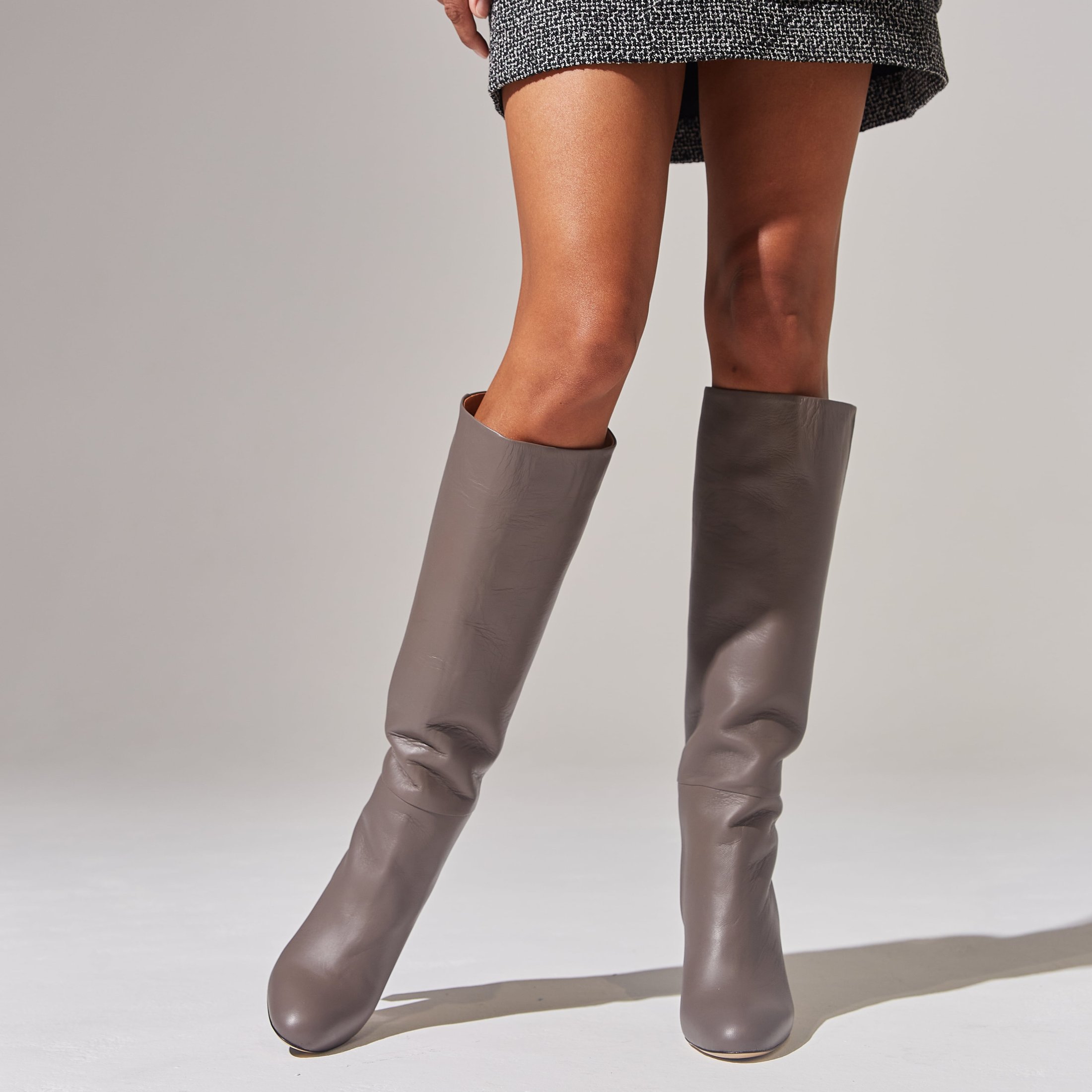 Серые кожаные сапоги - Image 5 of 5