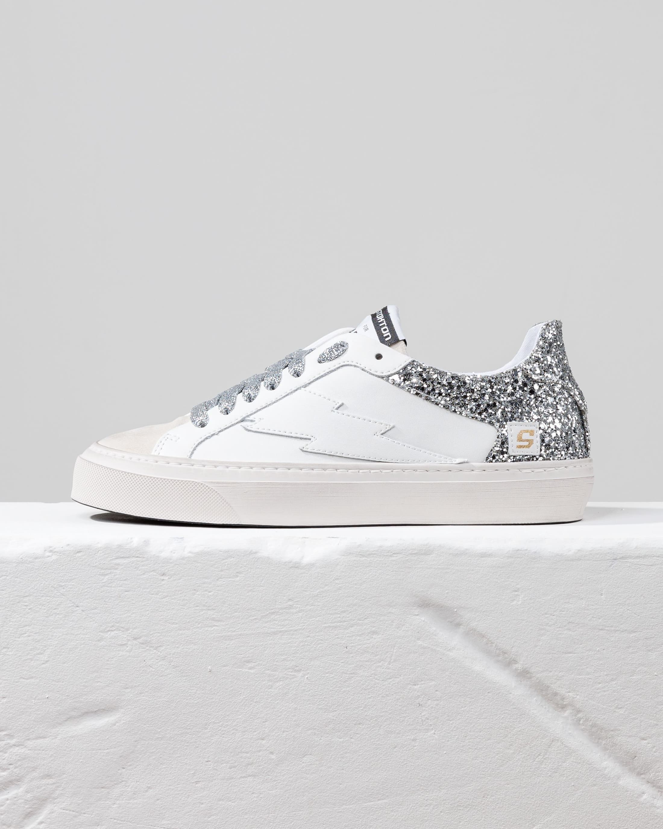 Белые кожаные кеды