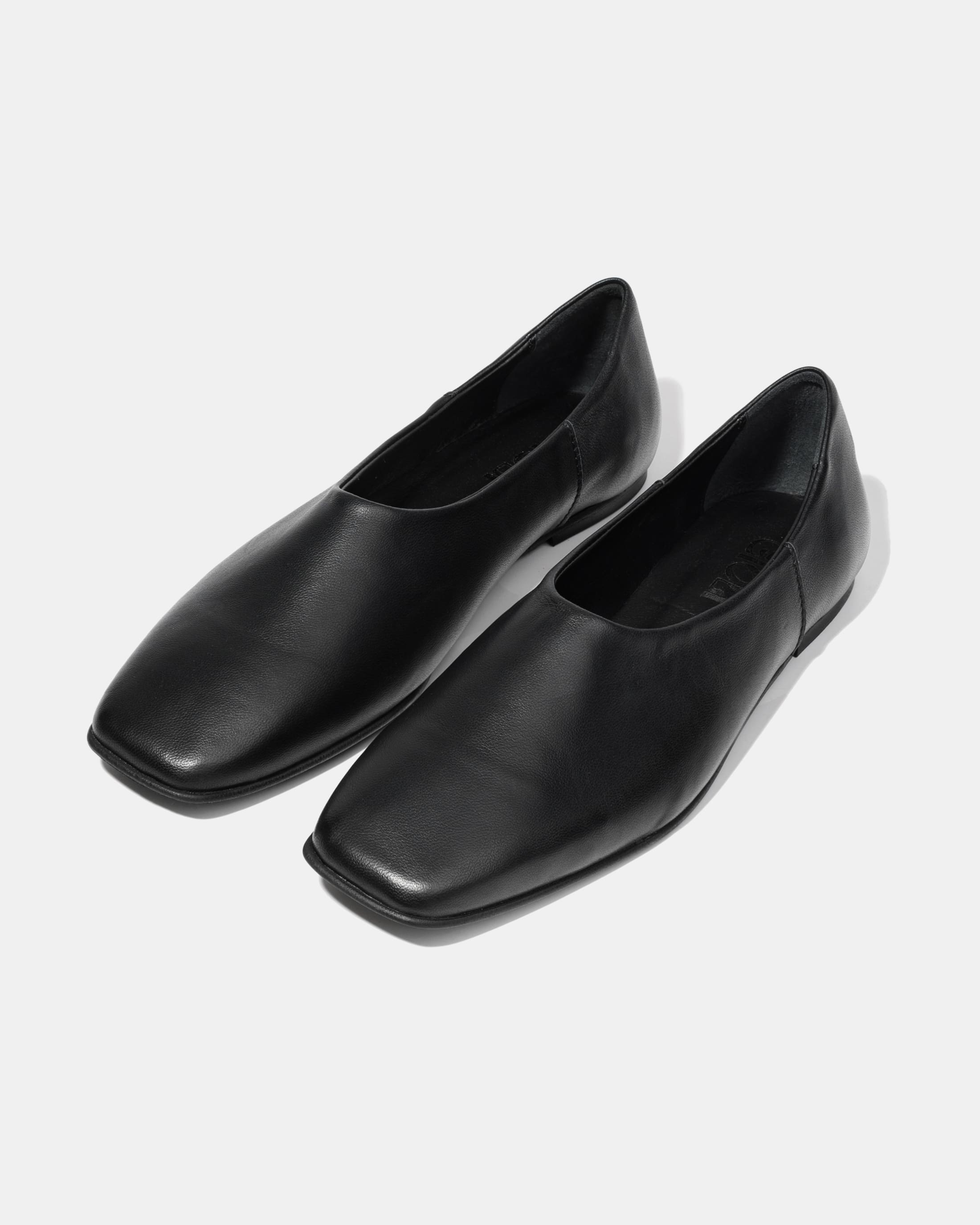 Черные туфли из натуральной кожи