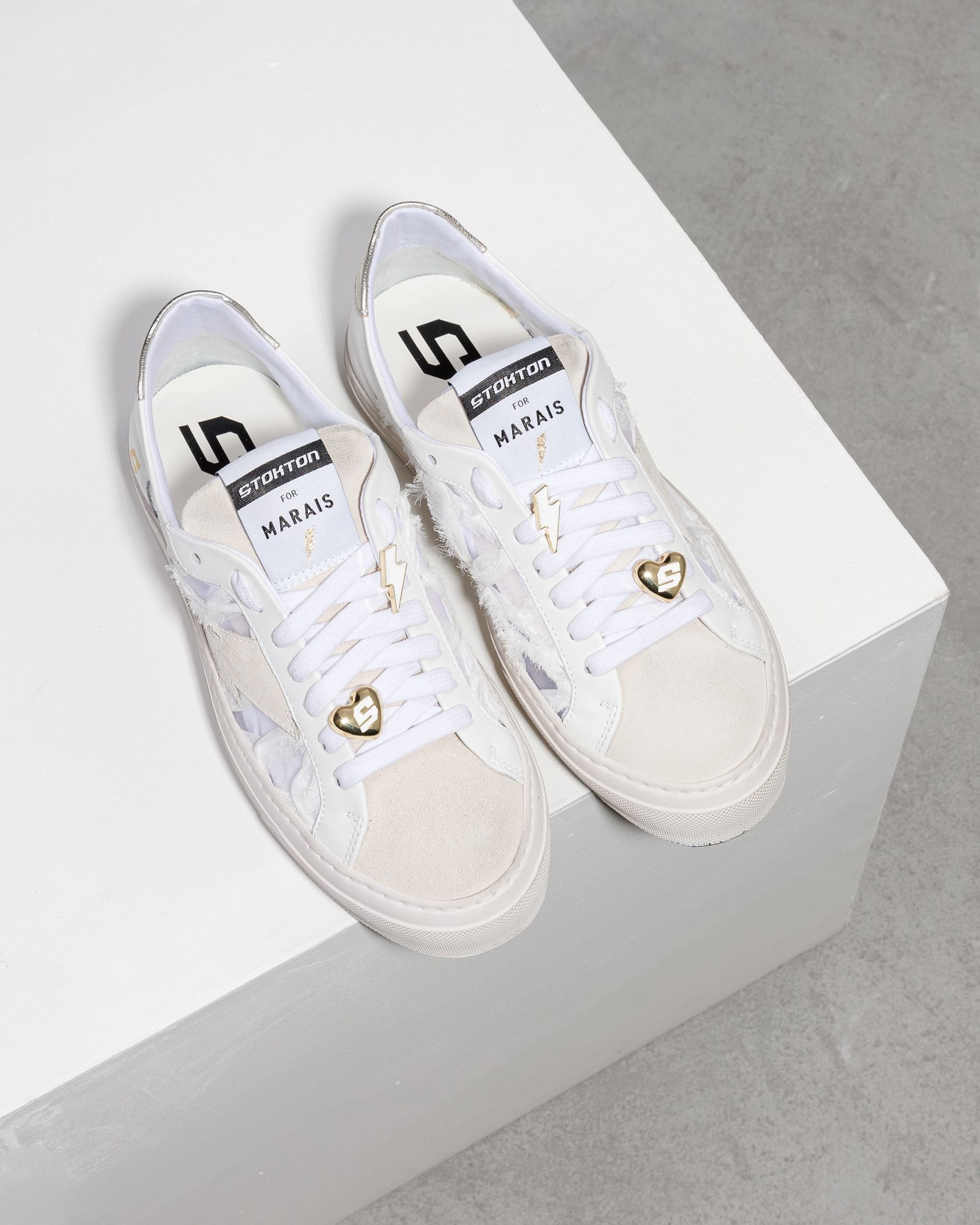 Белые кожаные кеды