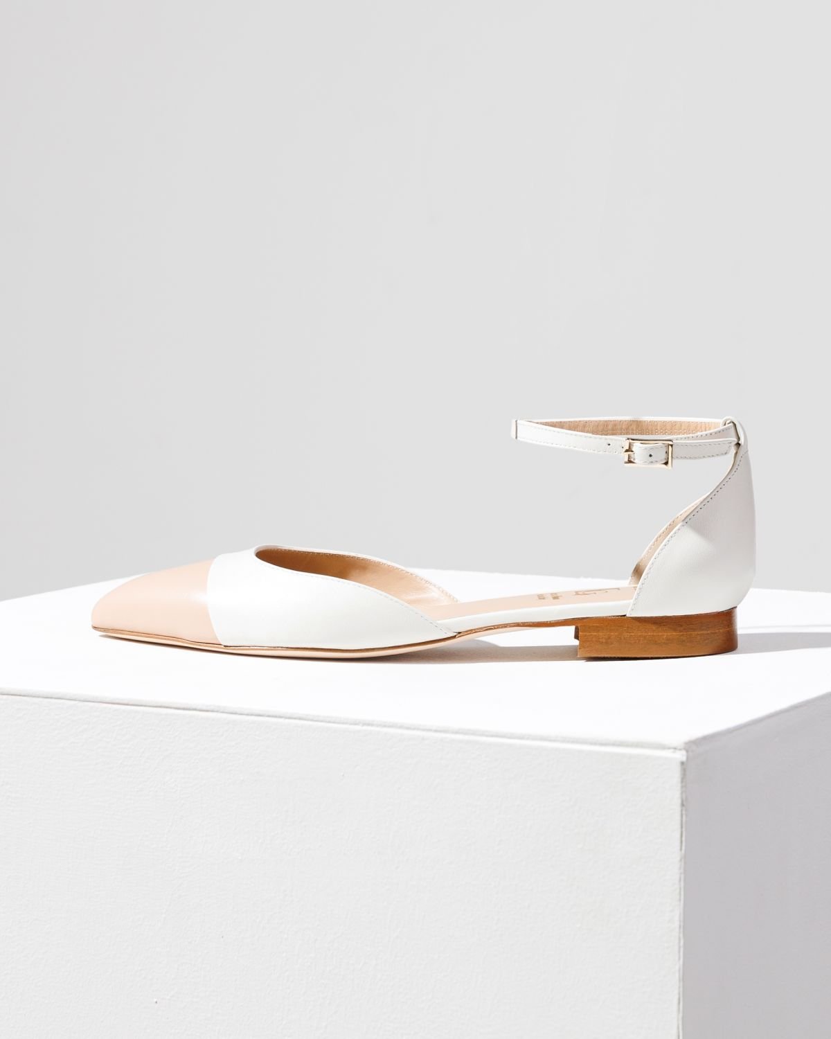 Белые кожаные туфли - Main image