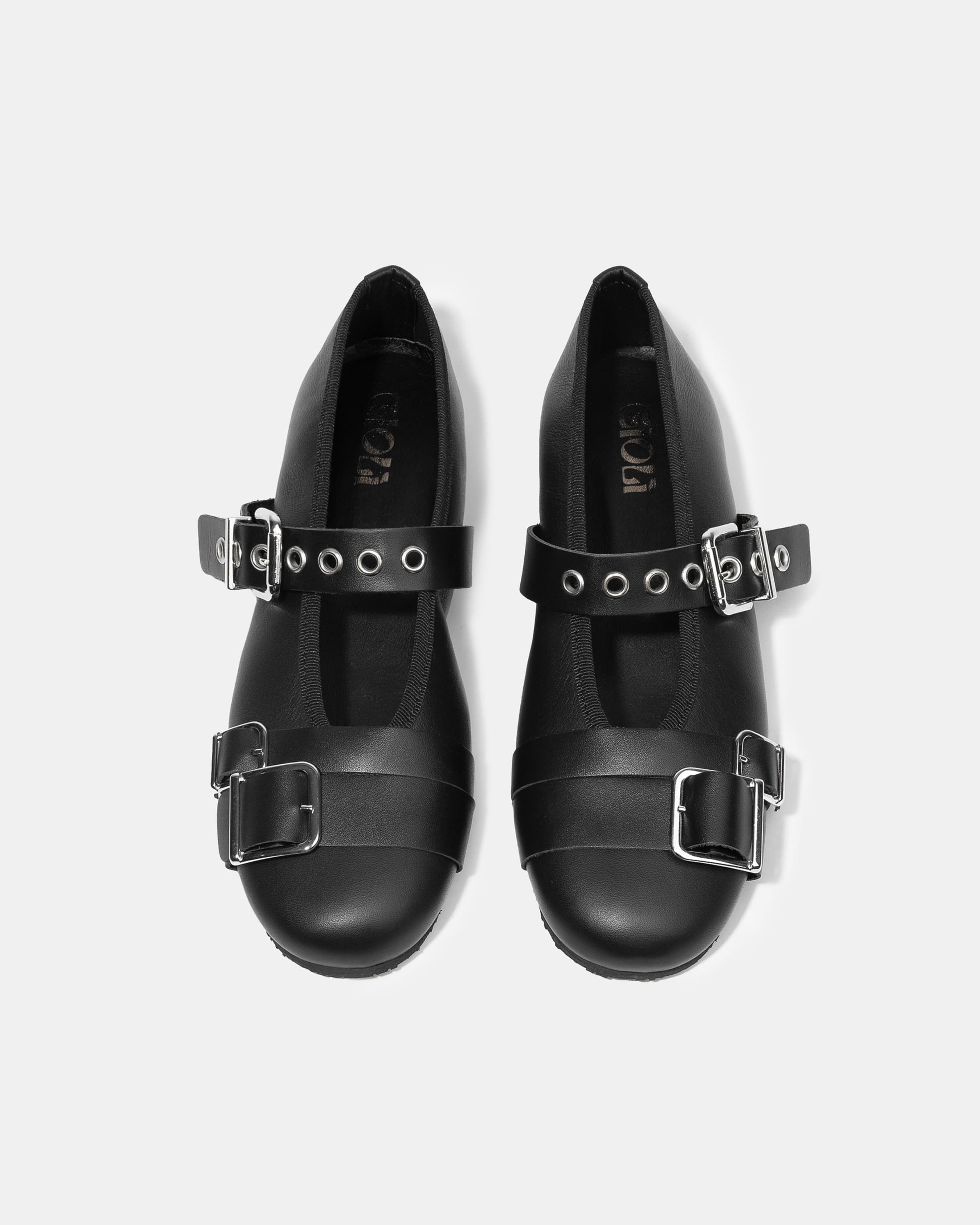 Черные кожаные туфли с пряжкой