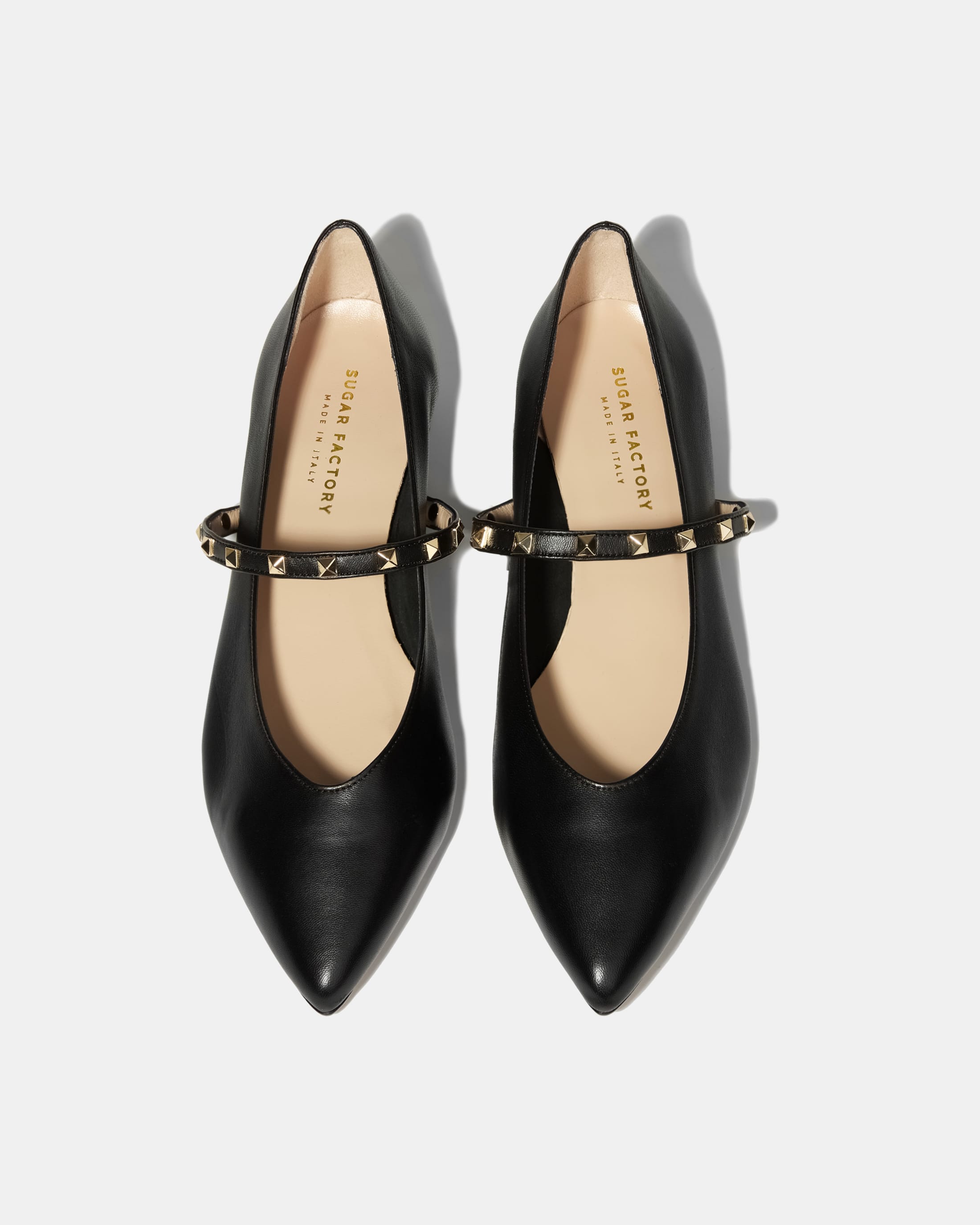 Черные кожаные балетки с ремешком 