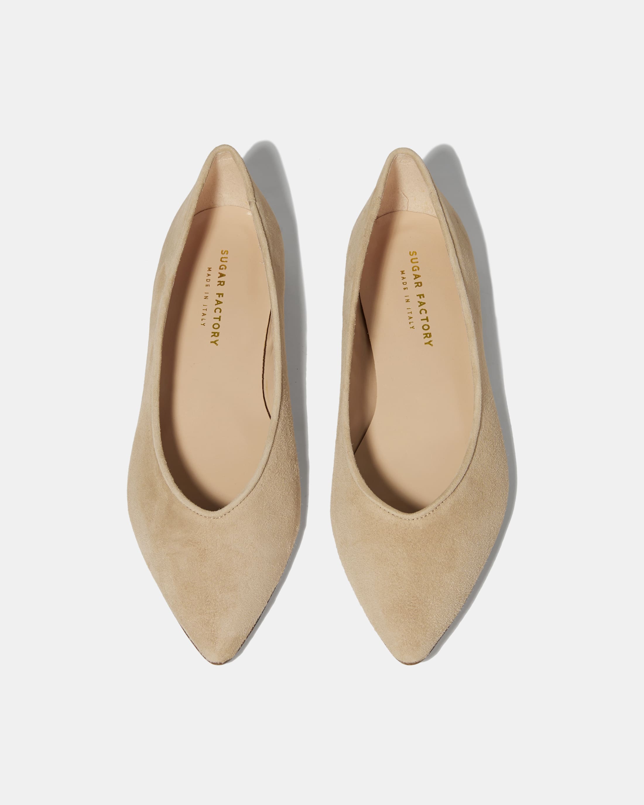 Бежевые замшевые классические балетки