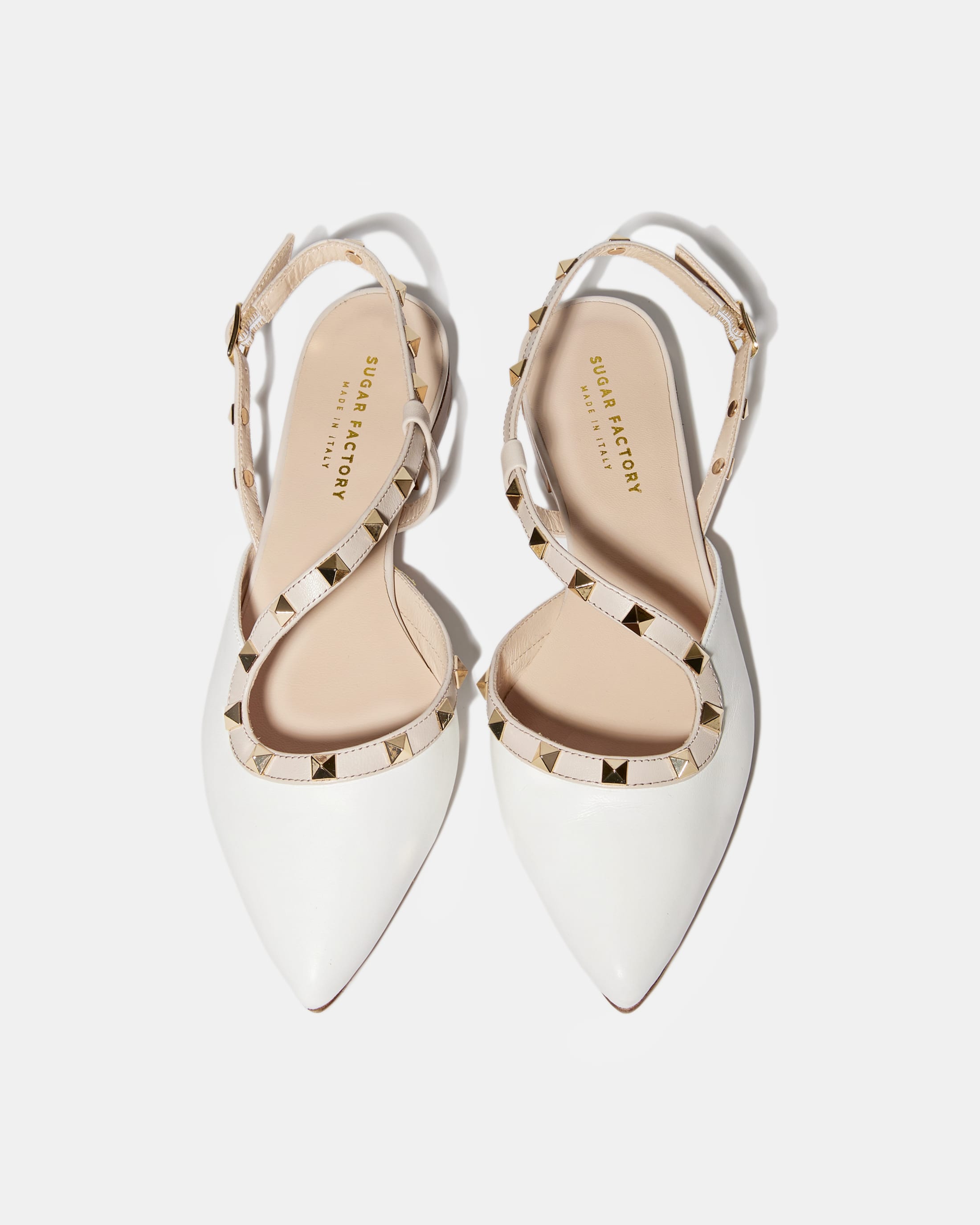 Белые кожаные туфли