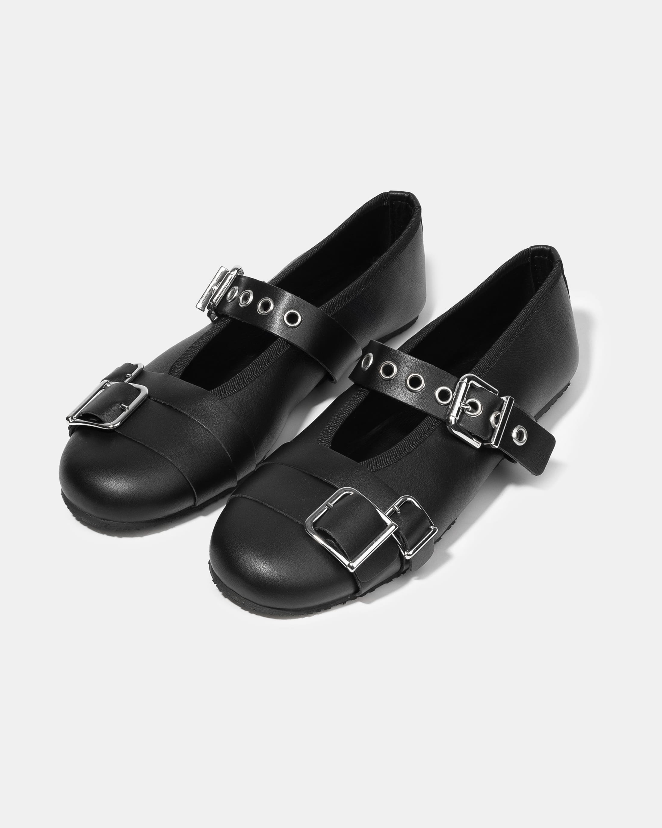Черные кожаные туфли с пряжкой