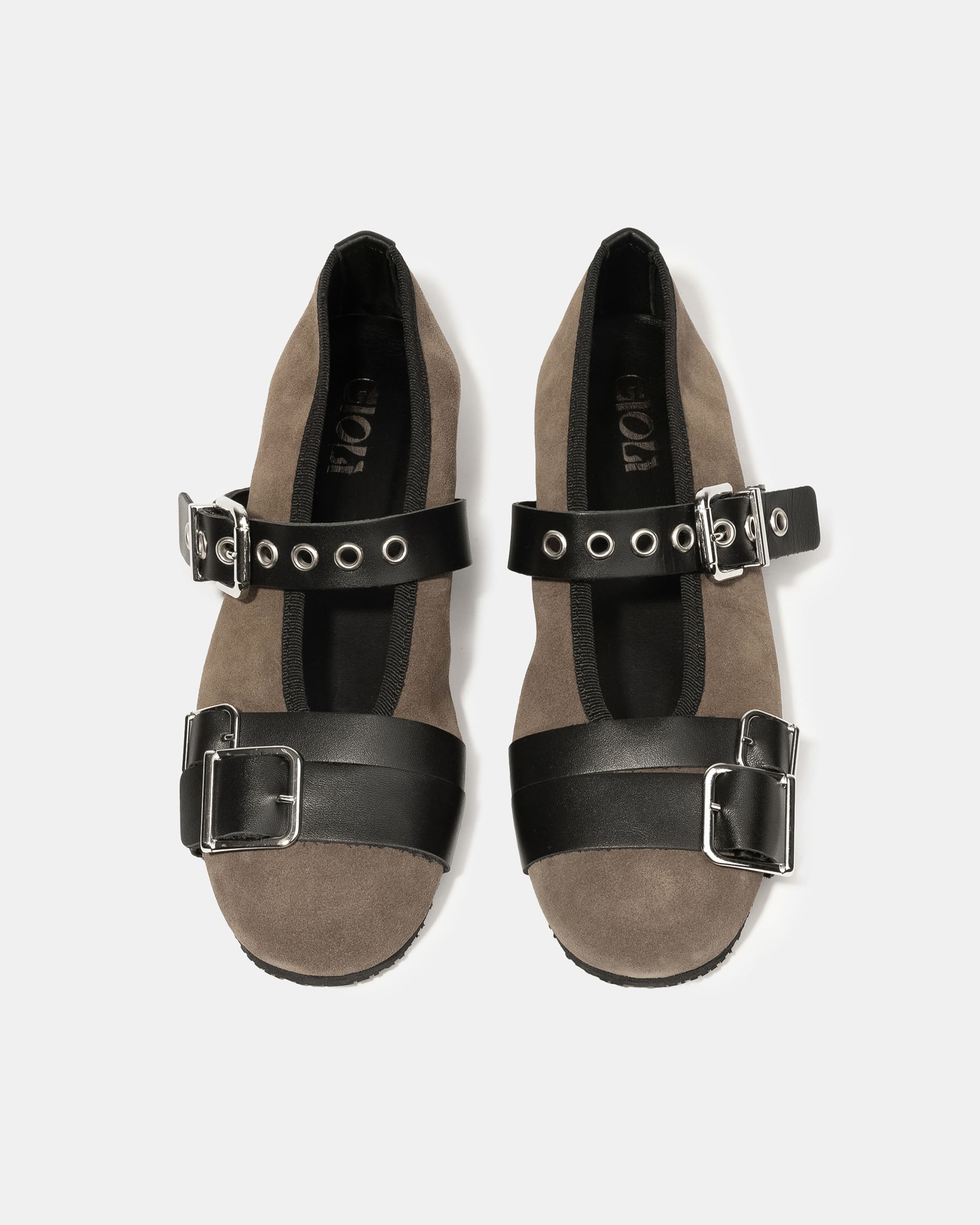 Темно-серые замшевые туфли с ремнем