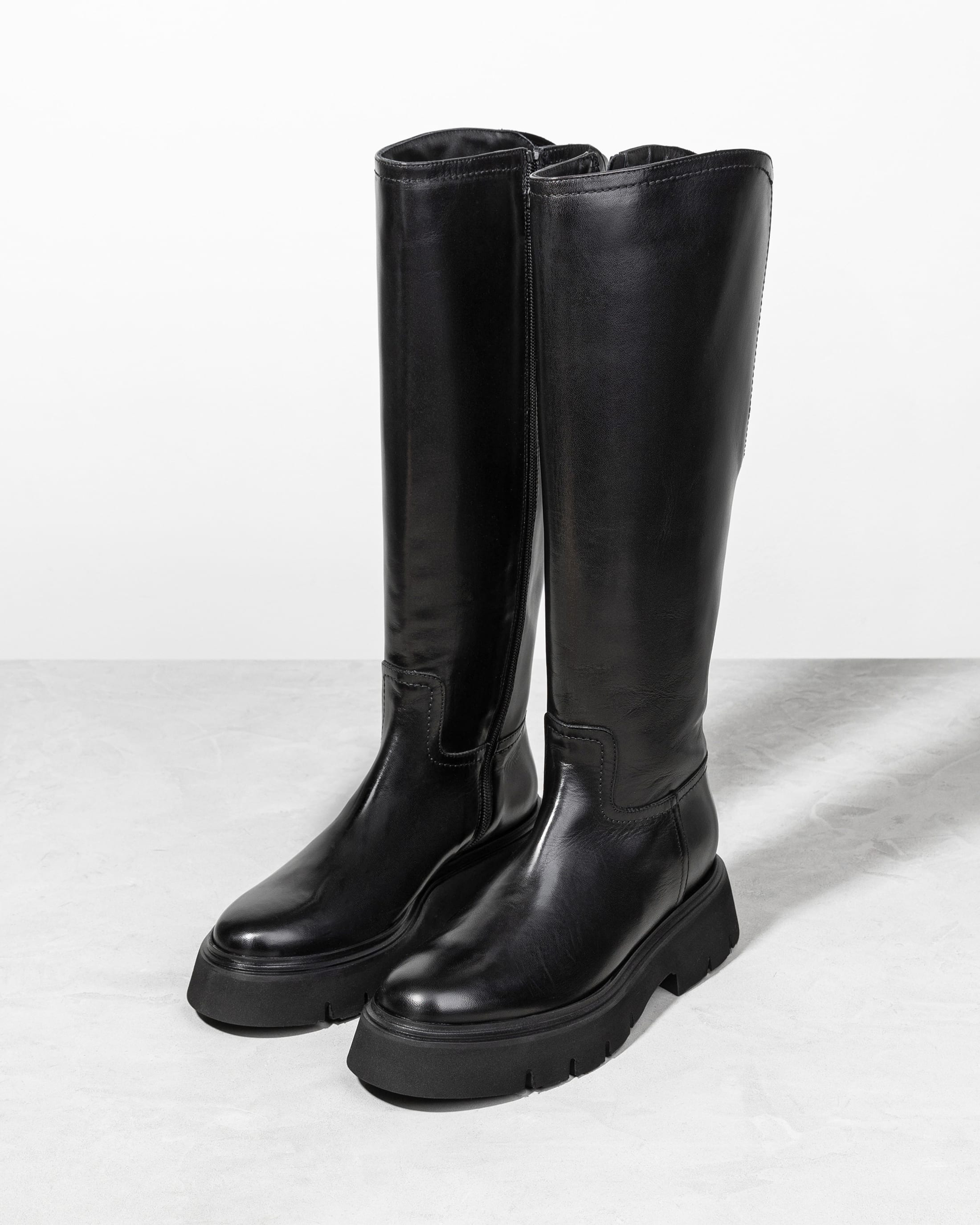 Черные кожаные сапоги классического стиля - Image 3 of 5