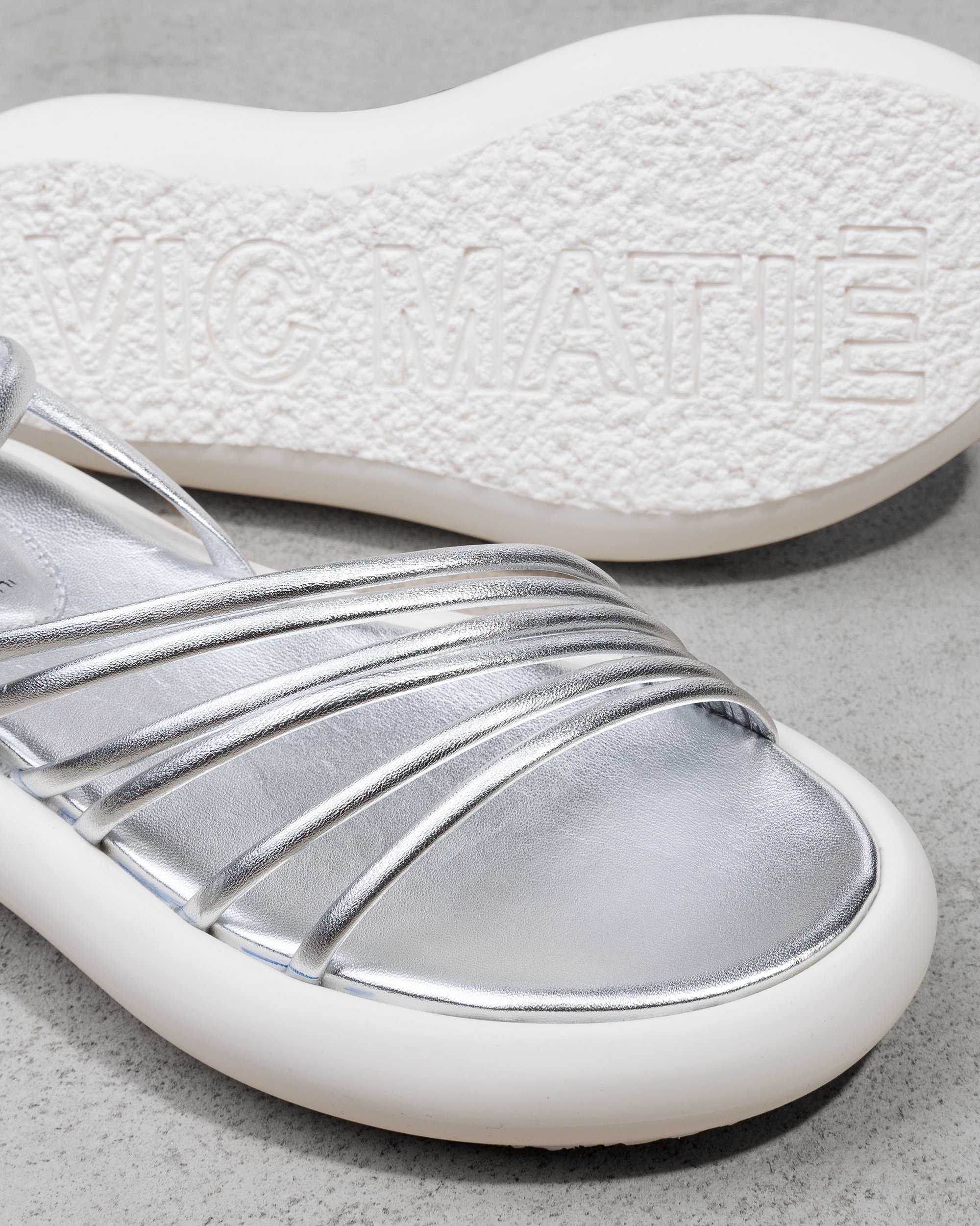 Серебряные кожаные сандалии - Image 3 of 6