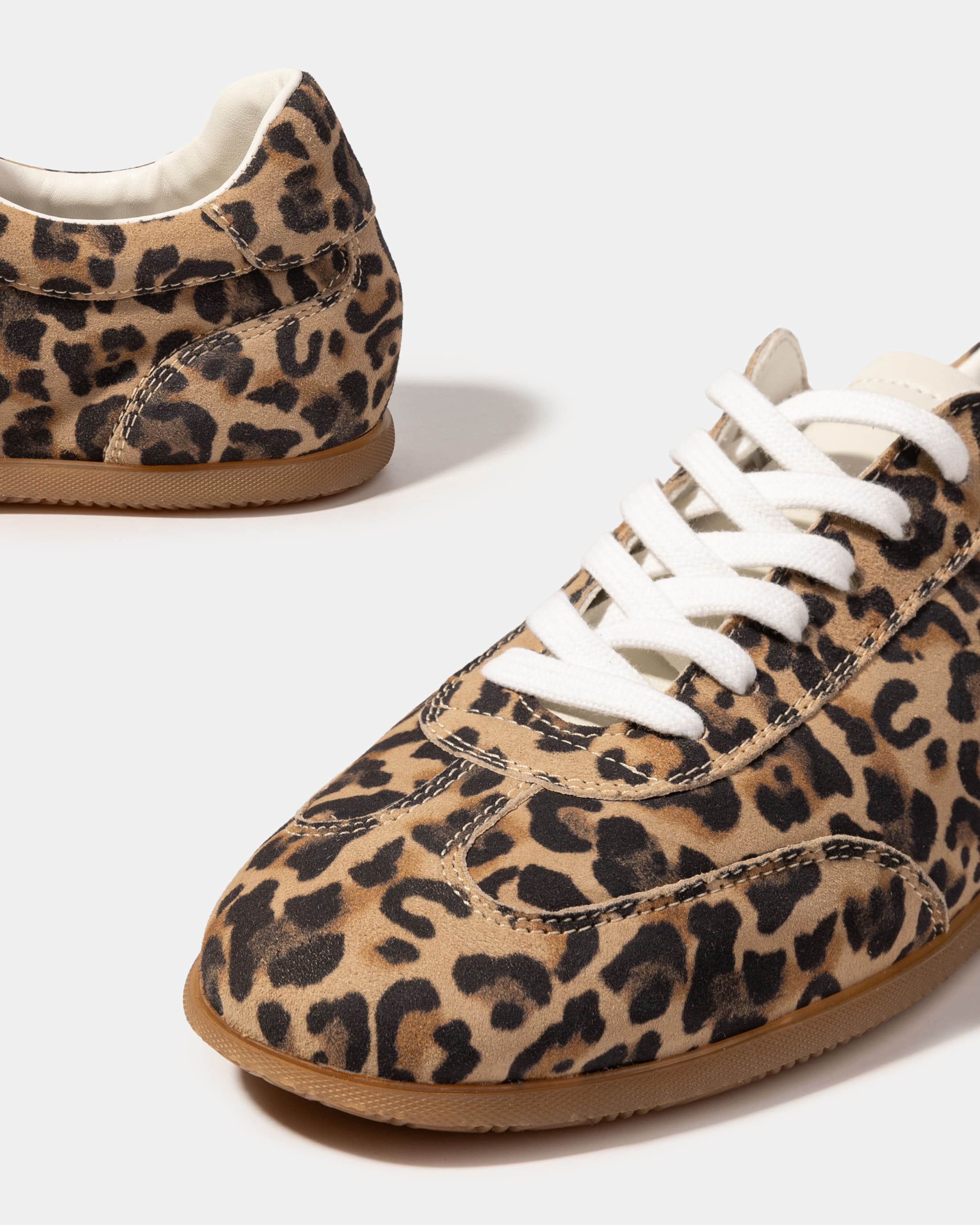 Замшевые кеды с леопардовым принтом