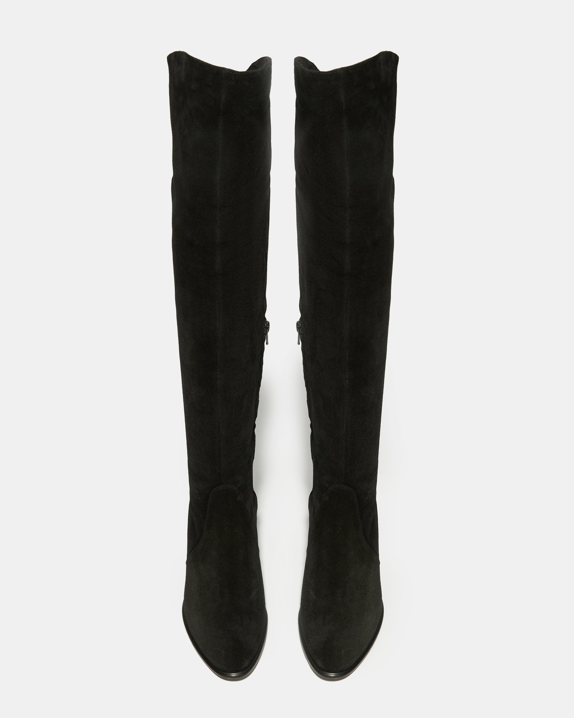 Черные замшевые сапоги