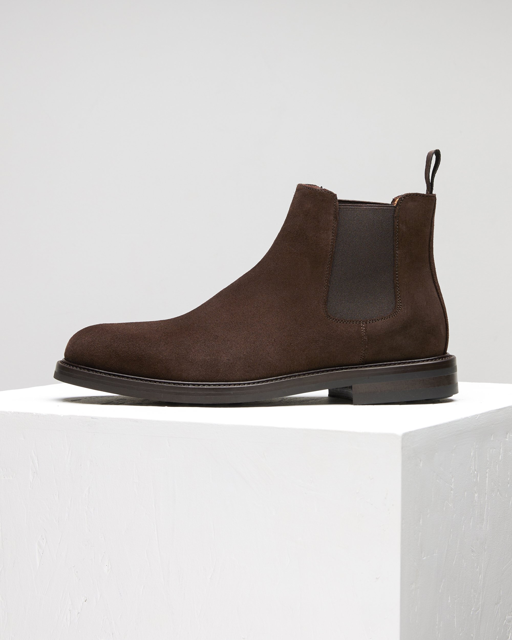 Темно-коричневые замшевые ботинки-челси - Main image