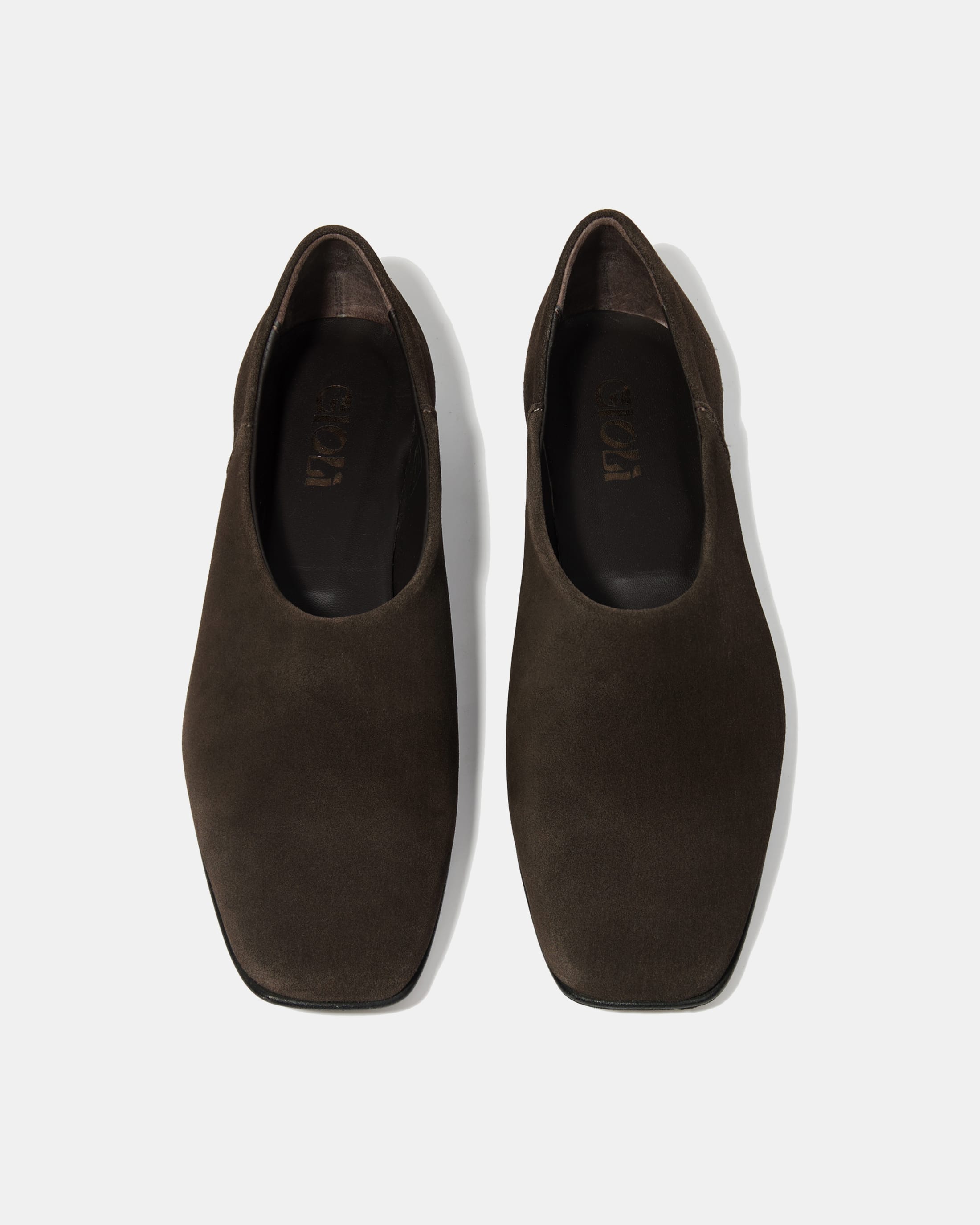 Темно-коричневые замшевые туфли